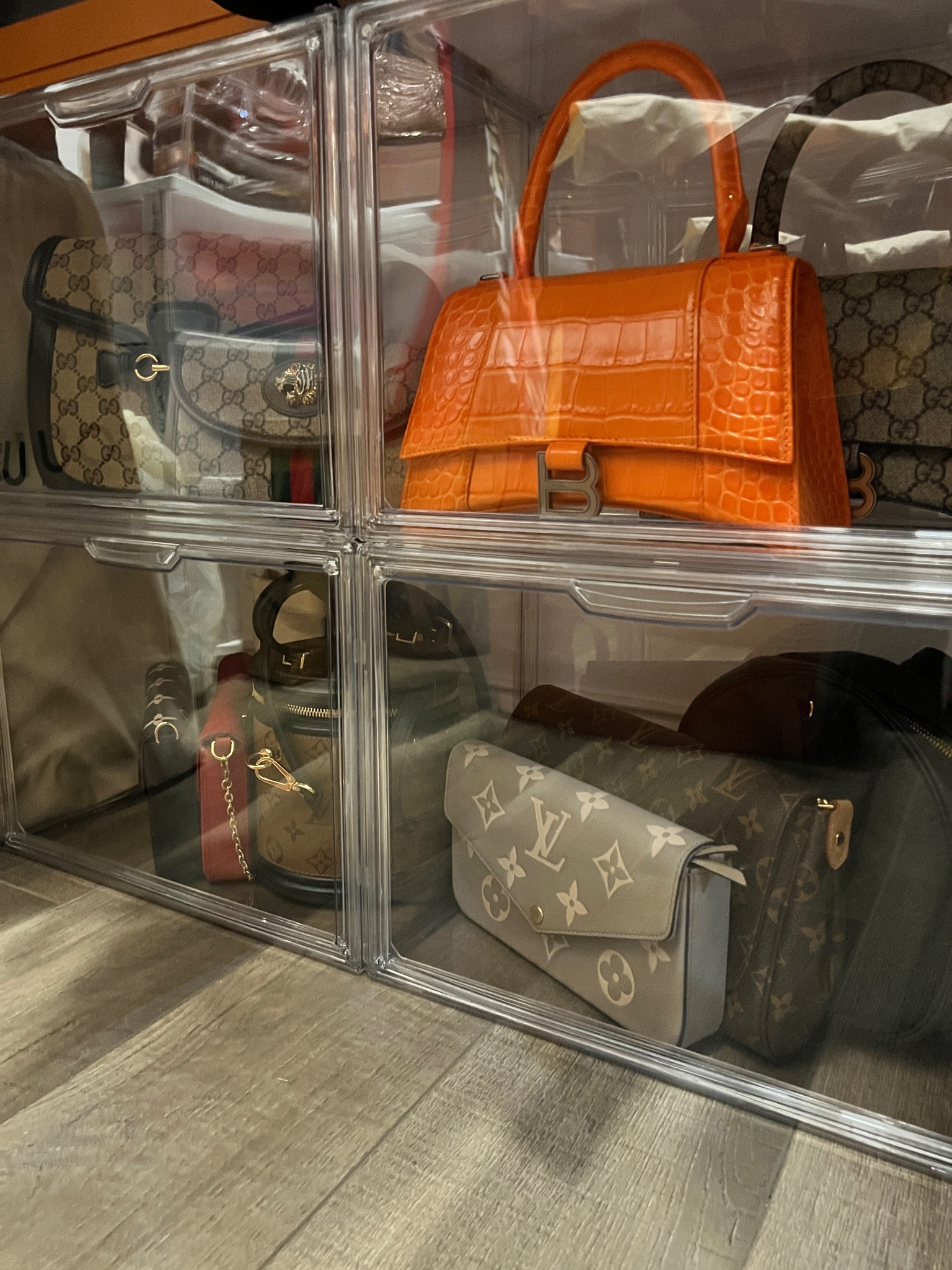 Clear acrylic purse storages. Great for in closet storage!

#LTKhome