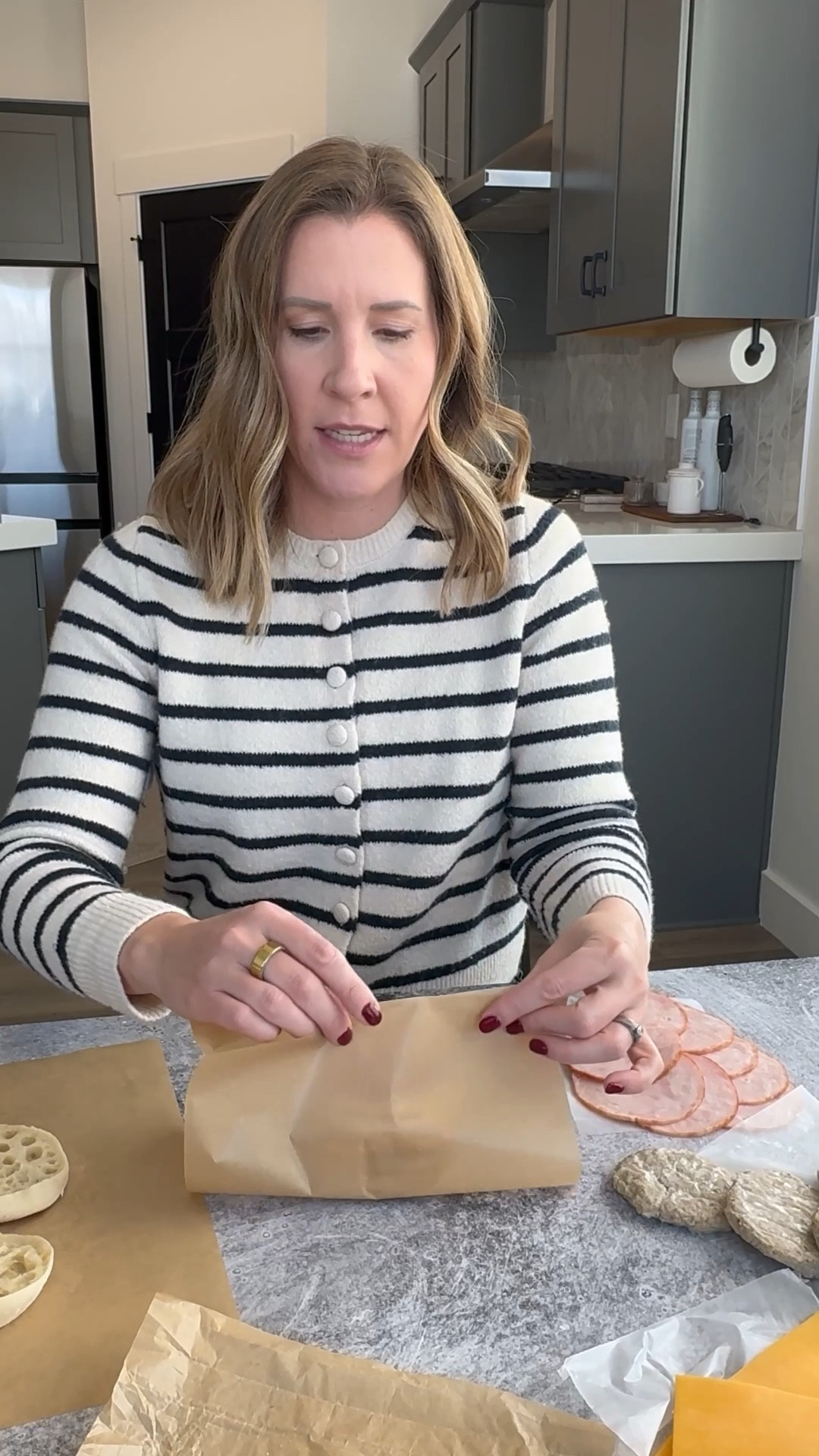 Parchment sheets are a GAME-CHANGER for breakfast sandwiches! 🥪✨ Fold them up like a burrito for grab-and-go perfection! Wrap in parchment, twist ends, reheat right in the paper! Meal prep Sundays just got easier. These pre-cut sheets are SO convenient! Shop my parchment sheets below! Recipe on my blog! #parchmentsheets