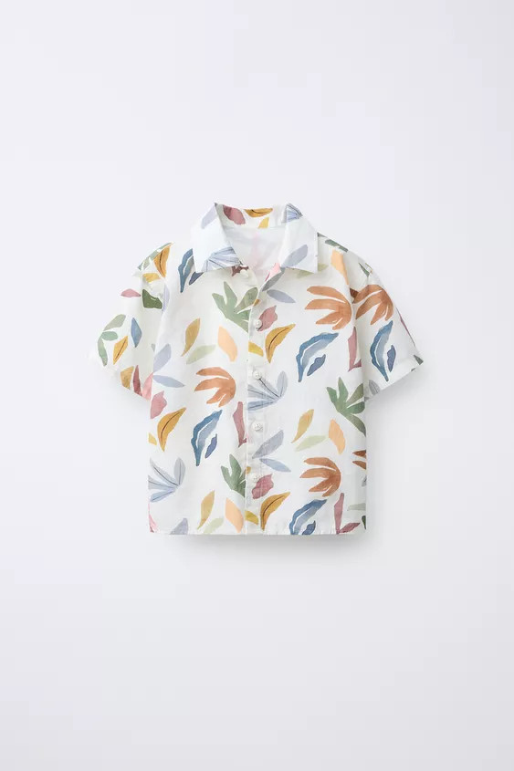 Shirt with collared neck and short sleeves. Front button closure. Leaf print. | Zara US