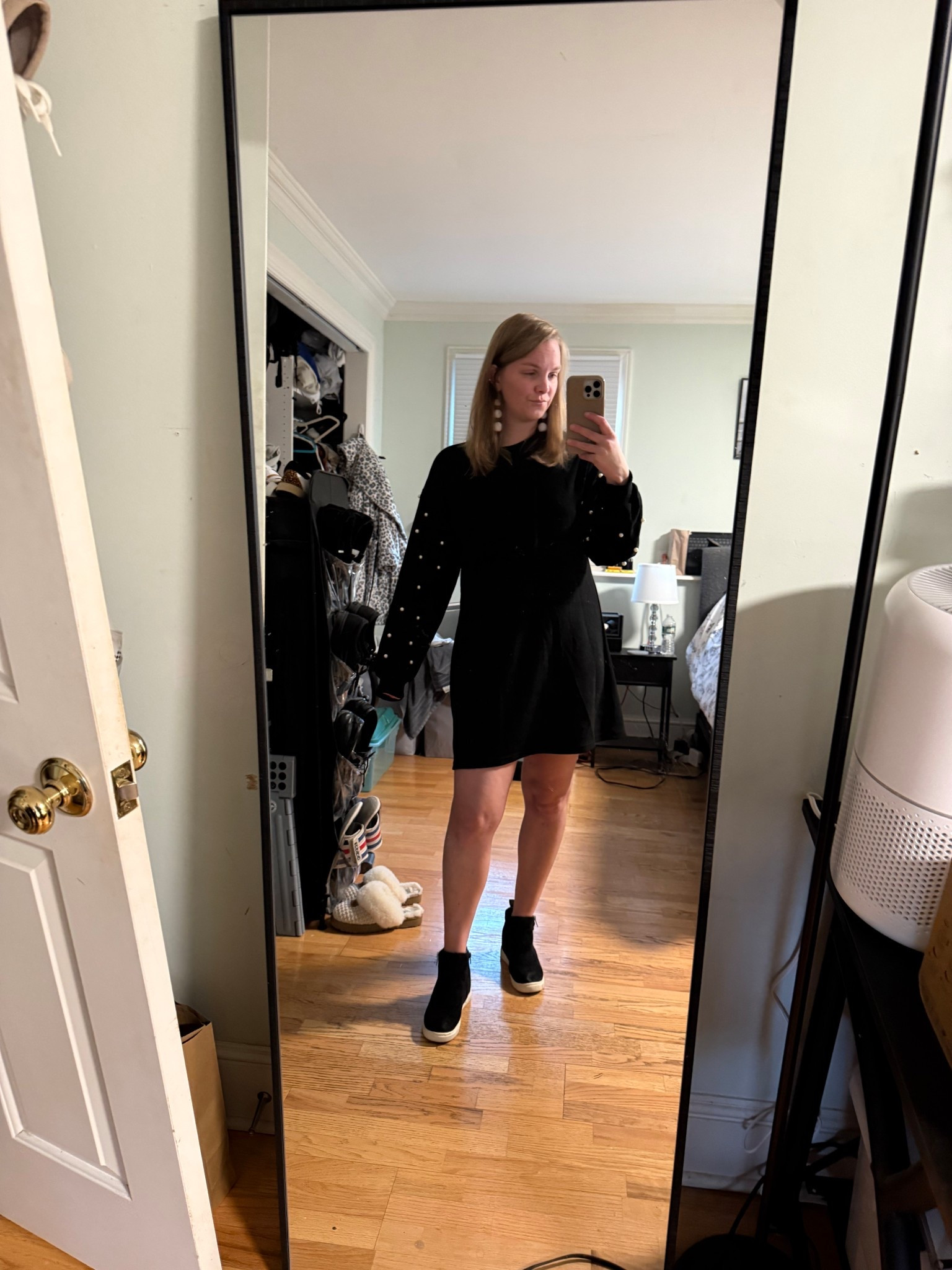 Black long sleeve dress with pearls down the sleeve and black platform sneakers and white dangly earrings 

#sheinfinds #amazon #blackdress #sneakers #whiteearrings

#LTKFindsUnder50 #LTKWorkwear #LTKSeasonal