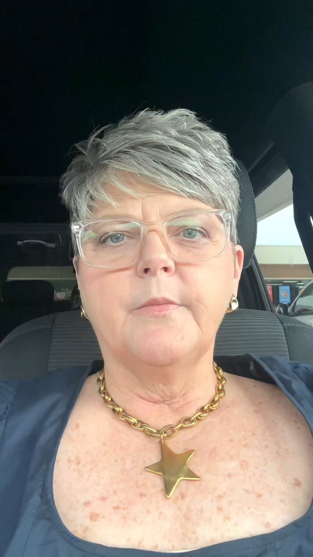 Saturday

#LTKMothersDay #LTKOver40