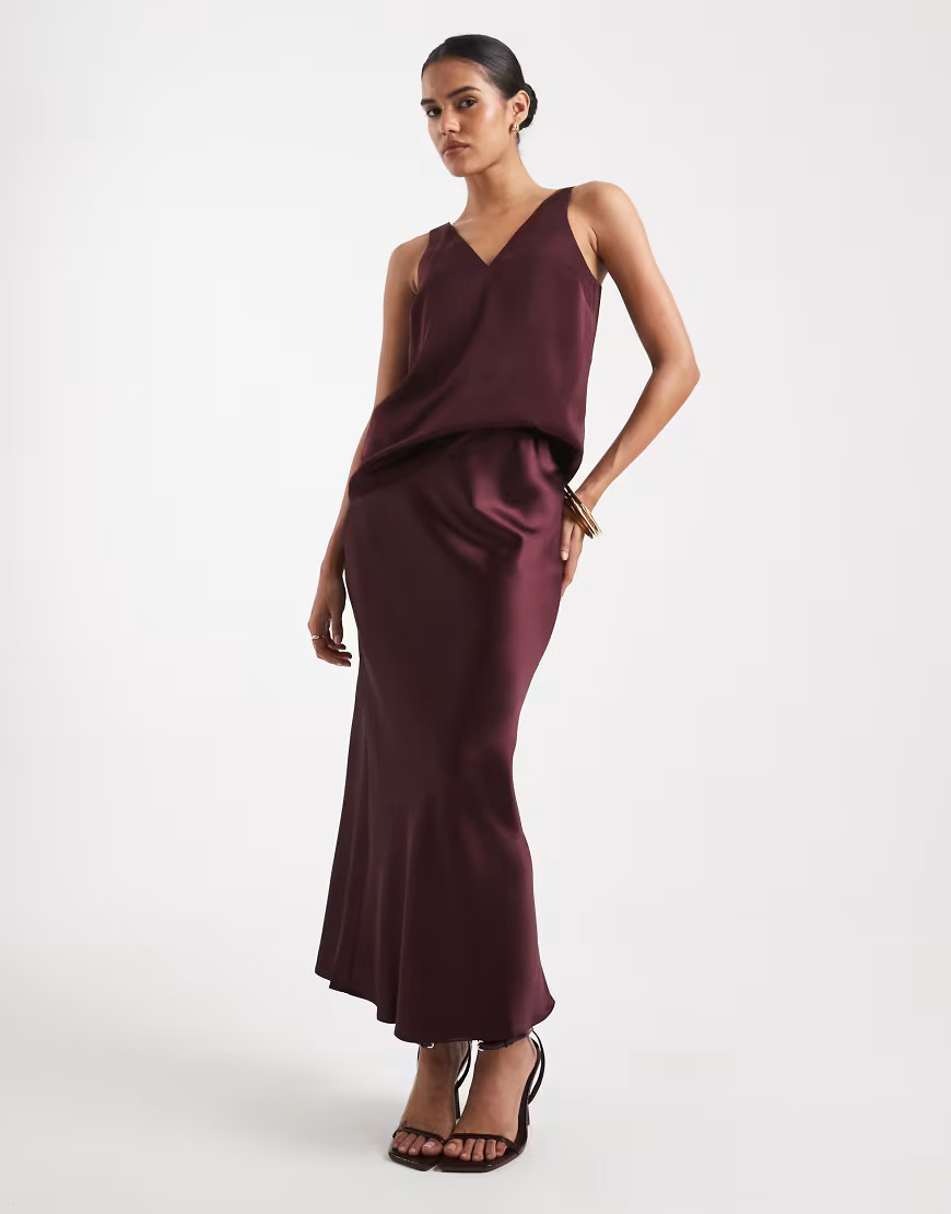 New Look satin bias midi skirt in burgundy-Red | ASOS (Global)