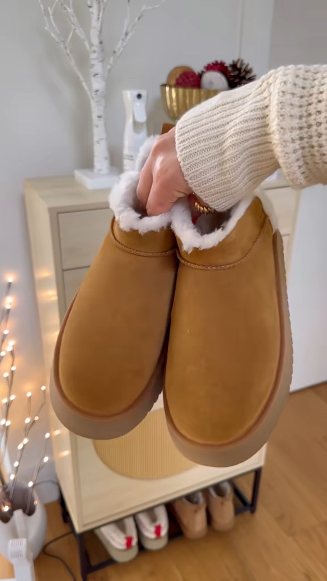 Keep your shoes clean with this awesome shoe spray!
perfect for back to school! 

#LTKSeasonal #LTKFindsUnder50 #LTKHome