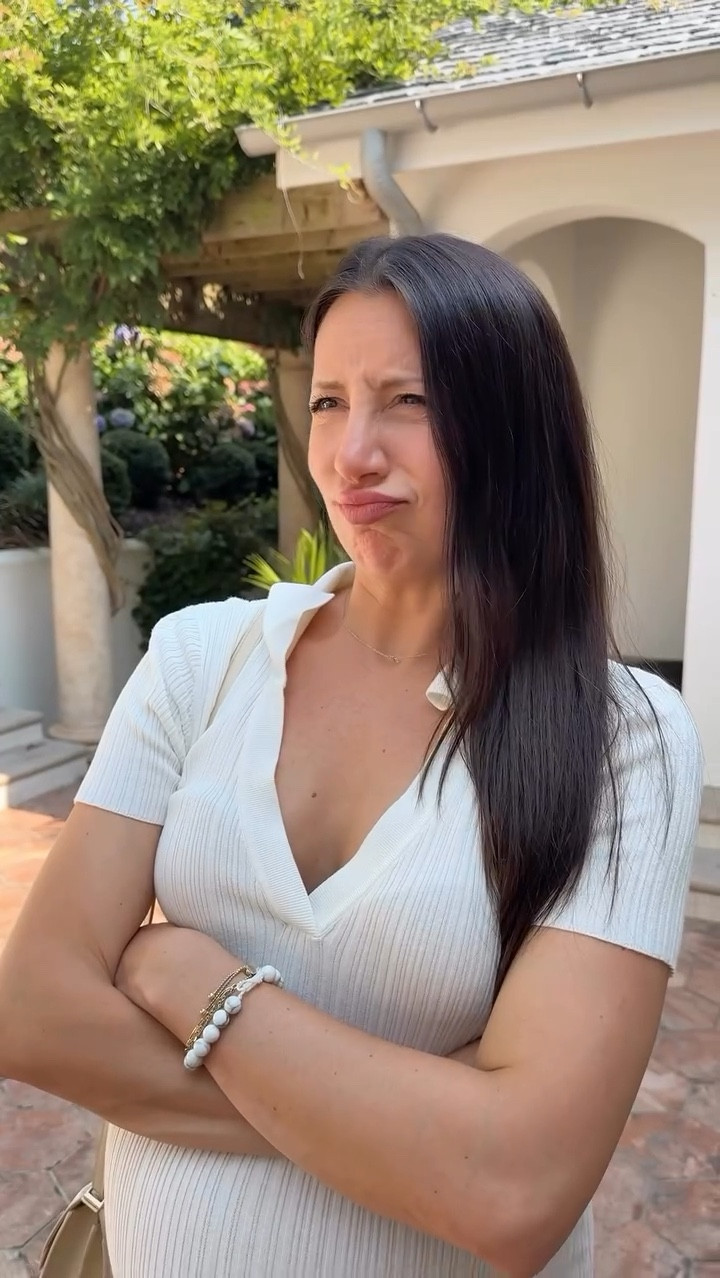 Saying nothing is never an option 🙃 but this look might just leave you speechless.

My dress is sold out, but I linked similar rib knit collar dresses and bags from my outfit!

#LTKStyleTip #LTKBump #LTKItBag