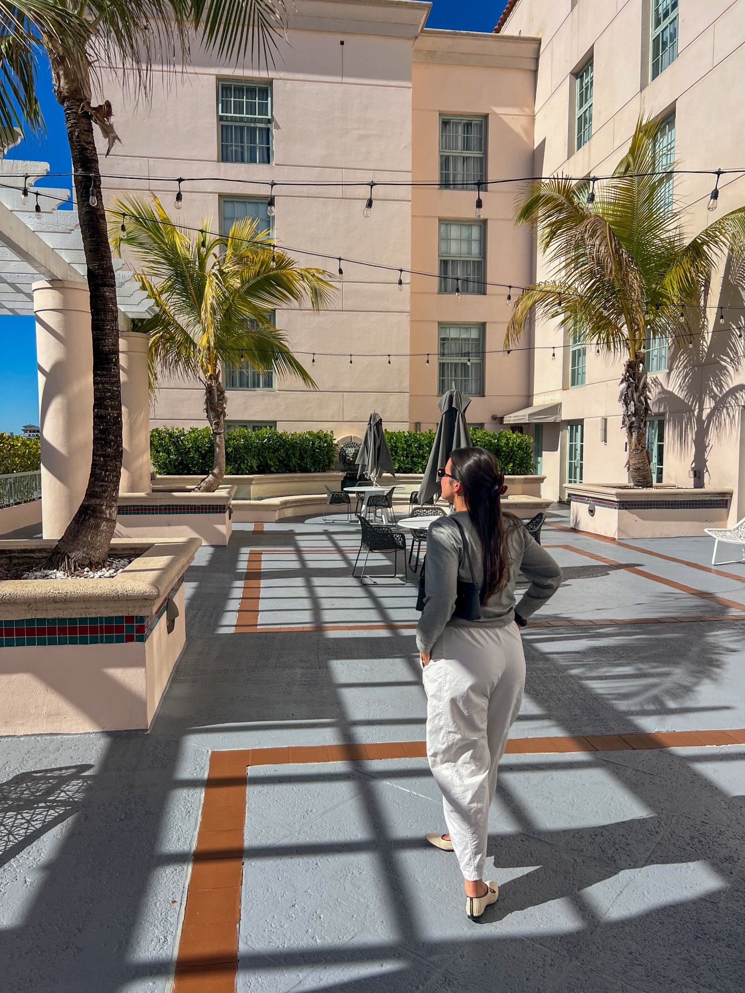 Casual style, neutral style, Abercrombie barrel pants 

#LTKSaleAlert #LTKTravel #LTKootd