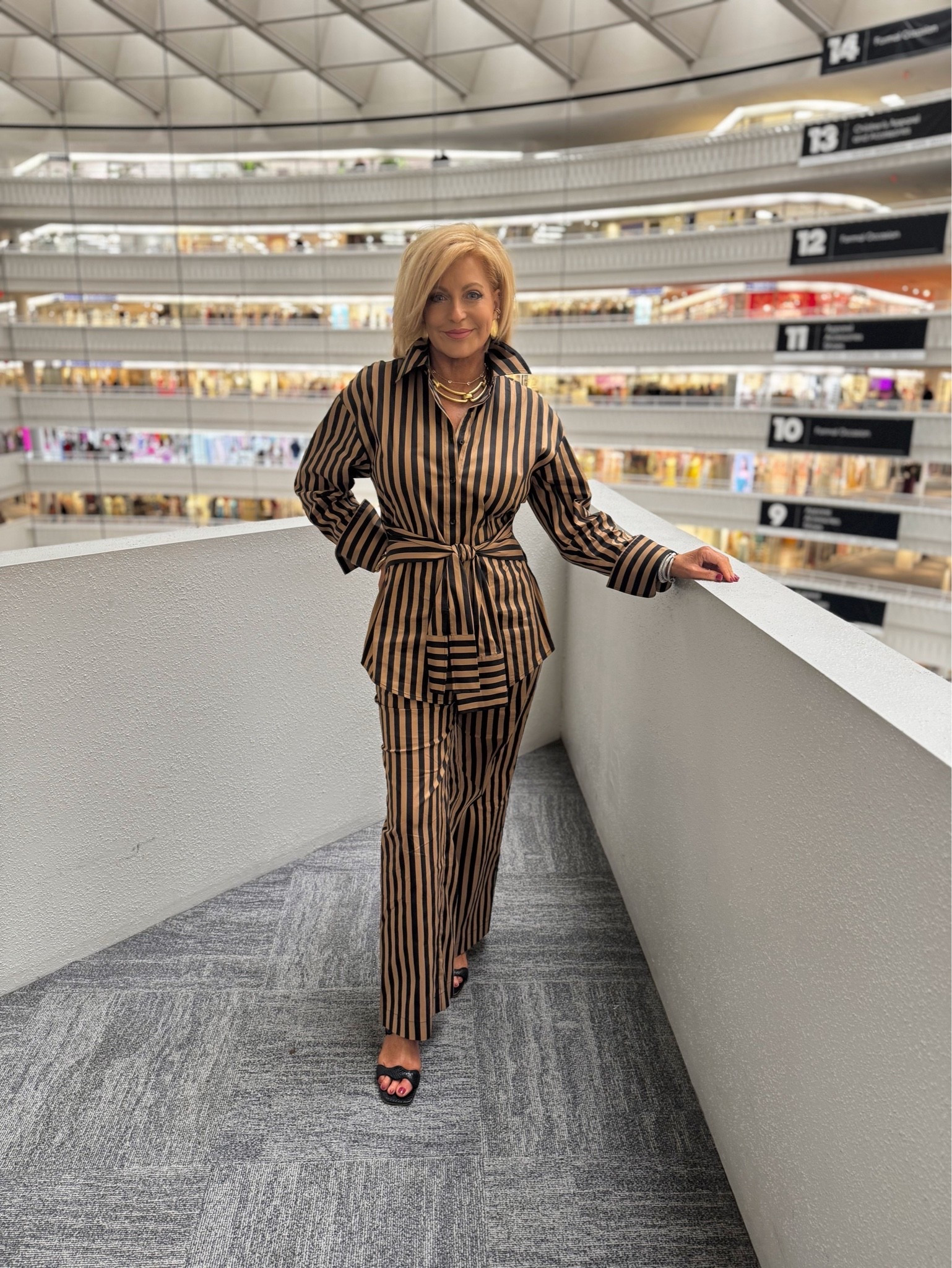 This outfit was love at first site. It has stretch & I’m wearing a med in my top & 4 in pants