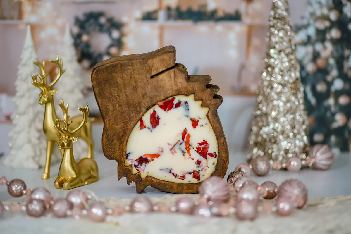 Grinch Christmas Dough Bowl Candle | Abandoned Cakes