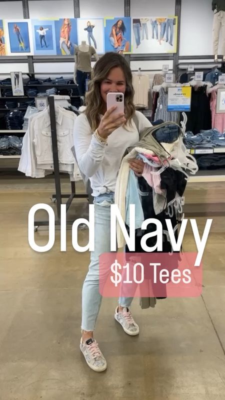 Comment “LINK” to get links sent directly to your messages. These $10 tees are pretty dang good available in a ton of colors 💕 I preferred to go up to a medium 
.
#oldnavy #oldnavystyle #oldnavyfinds #oldnavyfashion #basictee #casualoutfit #casualstyle #casualfashion #momstyle #momsofinstagram 

#LTKstyletip #LTKunder50 #LTKsalealert