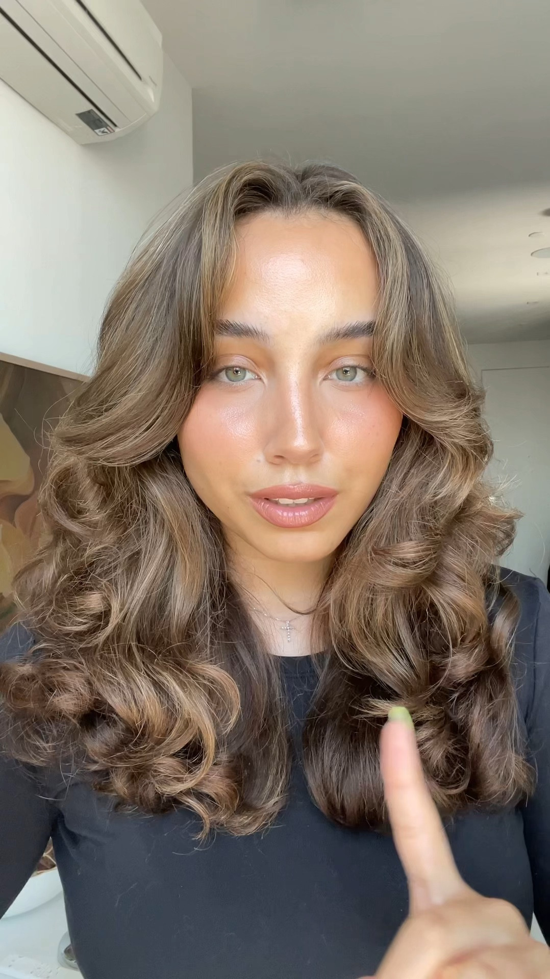 products that are making my blowout last the week ✨

the k18 air wash dry shampoo keeps my roots DRY and fluffy

the olaplex bonding oil adds shine and makes detangling a breeze while protecting against heat

and the living proof texture/dry volume spray is 🤌🏽