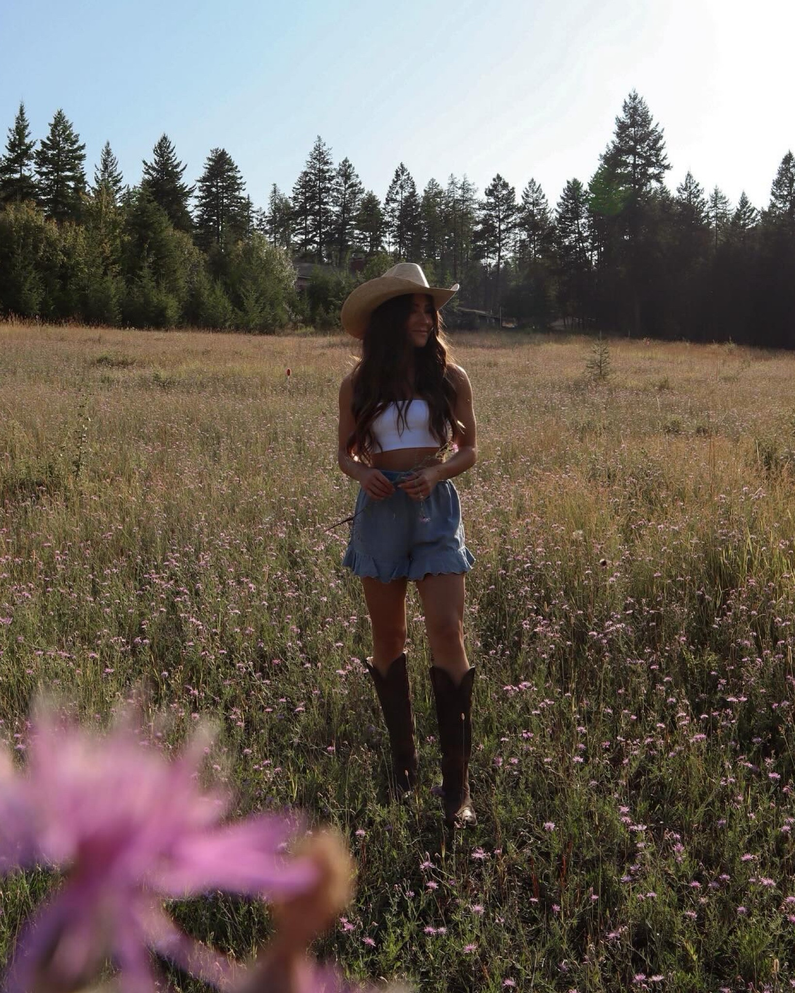 Comfiest and cutest denim looking bloomer short🌸 + fav cowgirl boots ever!


#LTKWomensfashion #LTKForyou #LTKSummerfashion #countryoutfit #westernoutfit #womenswesternoutfit #cowgirlbootoutfit #cowgirloutfit #denimshort #summerfashion #summeroutfit 

#LTKU #LTKstyletip #LTKshoecrush