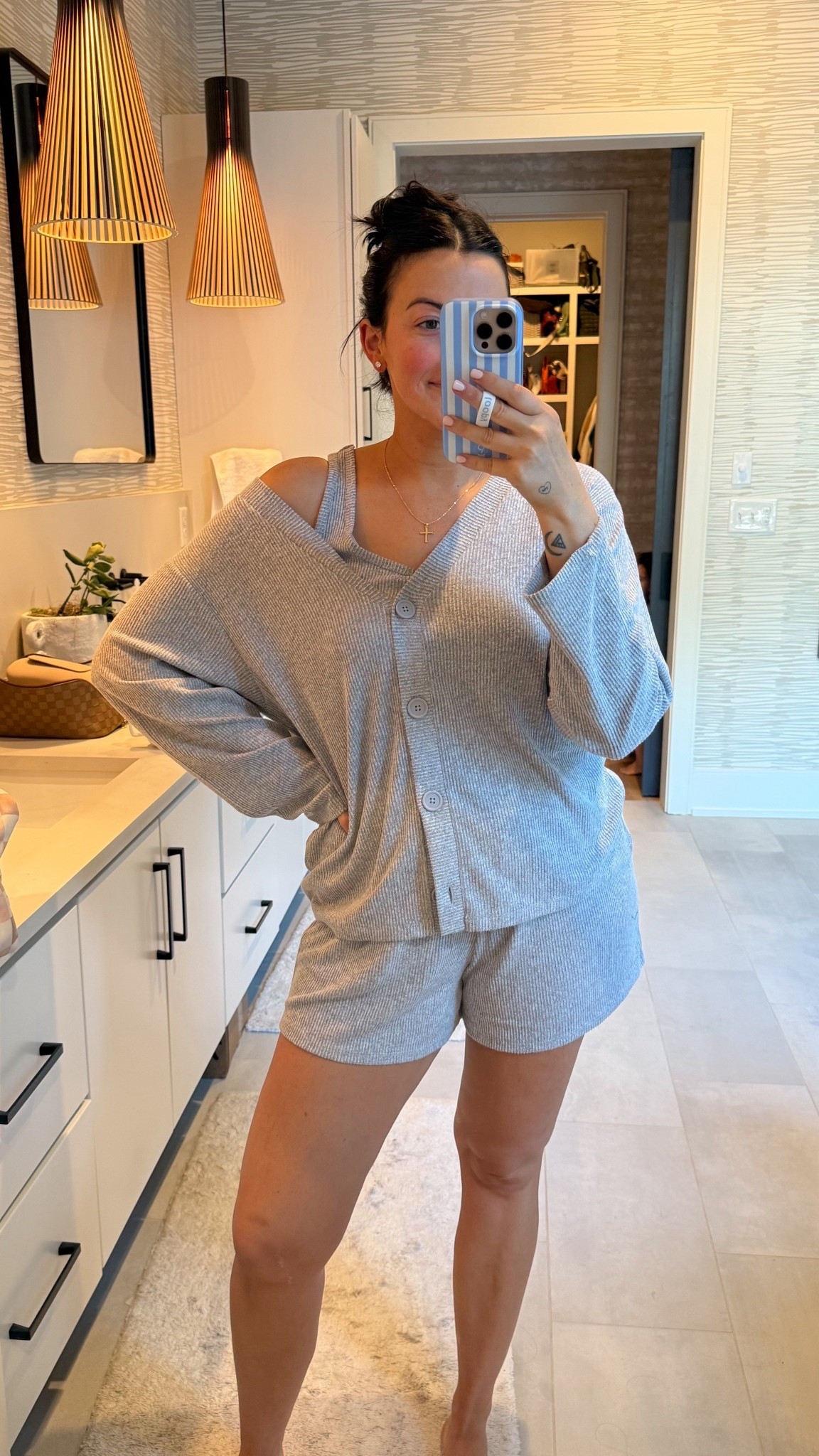 LOVE this 3 piece set I got from the Nordstrom sale. Also comes in a baby pink and black! I’m in a M, very stretchy and comfy 

#LTKSaleAlert #LTKStyleTip #LTKSeasonal