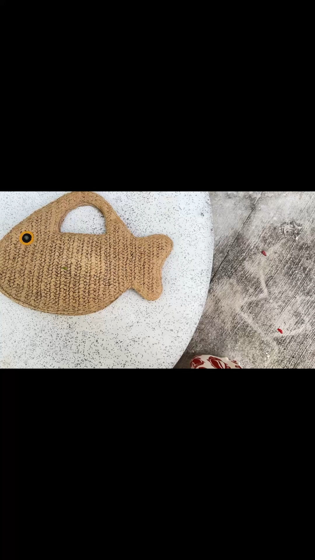 #RTRPartner

Use my code: RTRXKBOND to get the BEST current deal to sign up for or return to rent the runway (and rent this epic bag!)

#LTKvlog #LTKSeasonal #LTKTravel