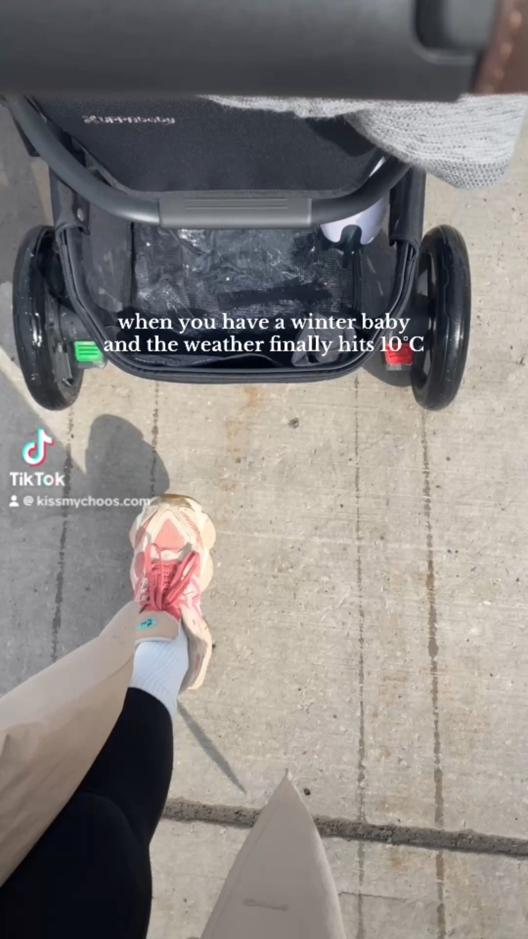 My first walk around the neighbourhood as a new mom! Loving the Uppababy Vista stroller ☀️ And the gorgeous spring weather called for pulling out my favourite trench coat and sneakers 🩷

#uppababy #dhgate

#LTKBaby #LTKFamily #LTKKids