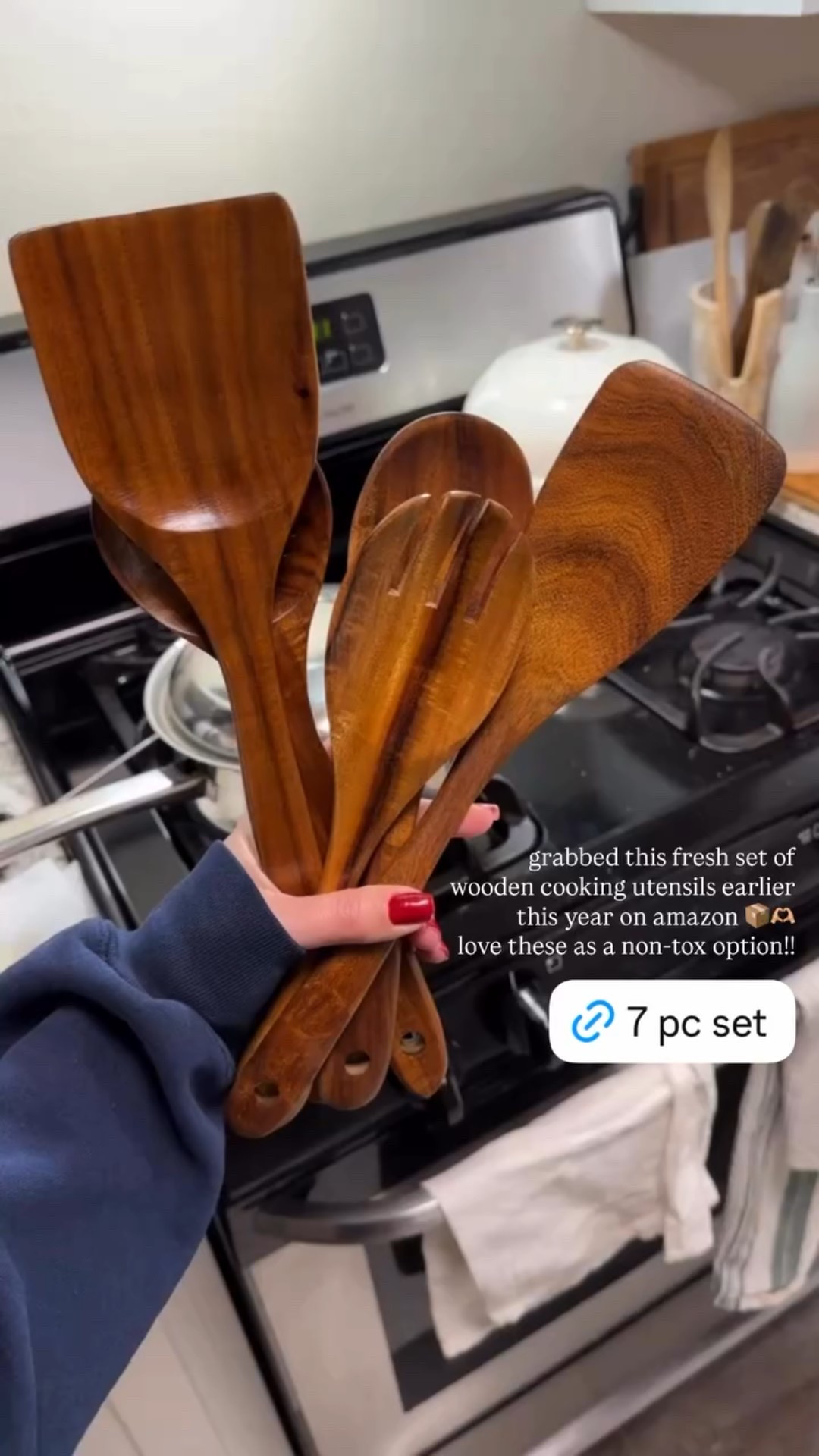 grabbed this fresh set of wooden cooking utensils earlier this year on amazon 📦🫶🏼
love these as a non-tox option!!