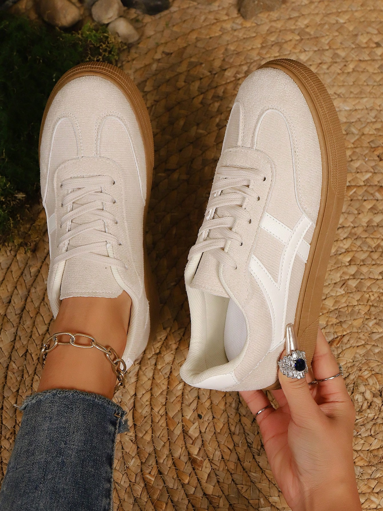 New Casual Sports Shoes, Fashion Versatile Trainers Shoes, Faux Suede Women Lace-Up Sneakers, Stu... | SHEIN