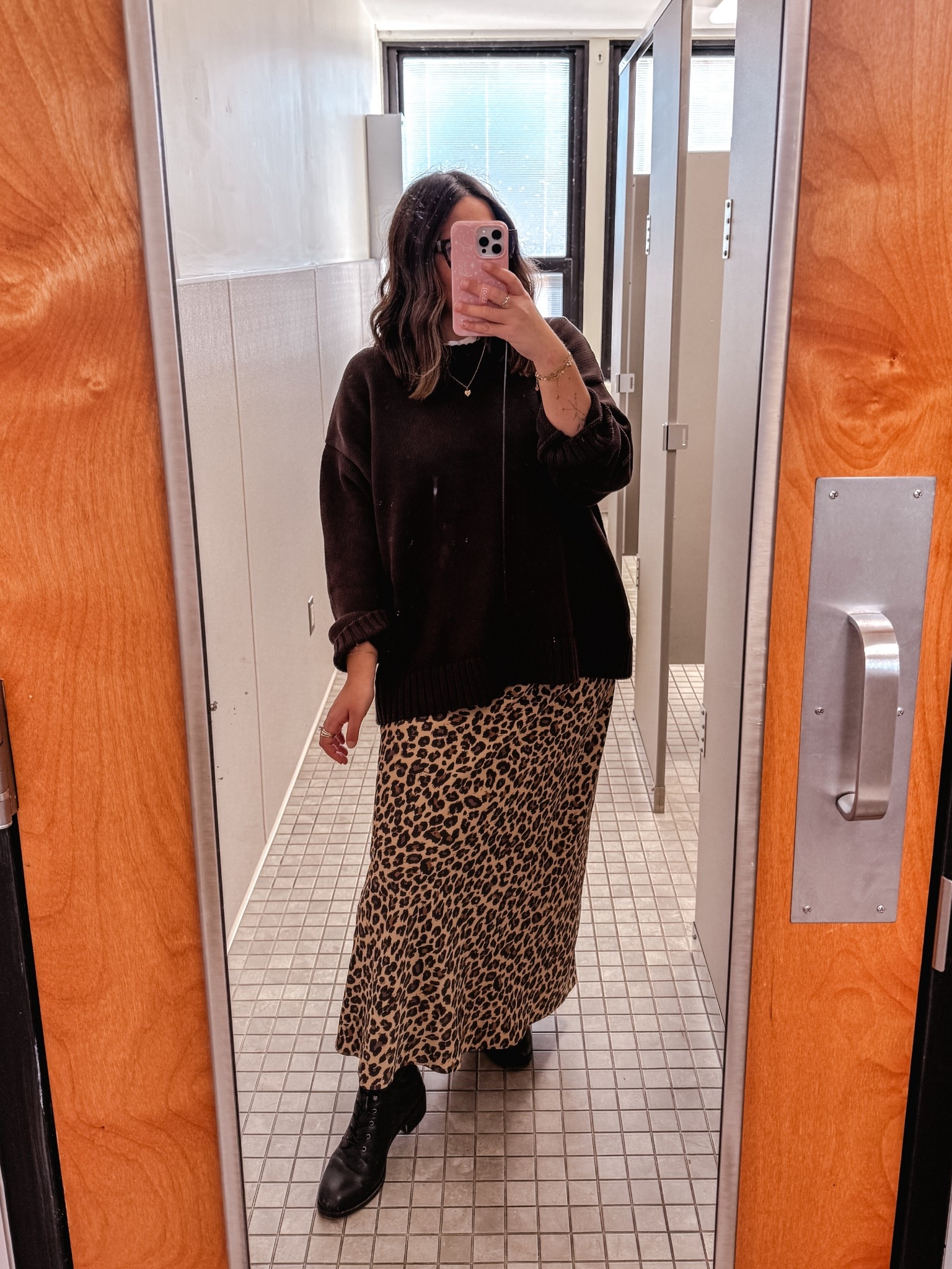 Teacher ootd 

#LTKMidsize #LTKdayinmylife #LTKSeasonal
