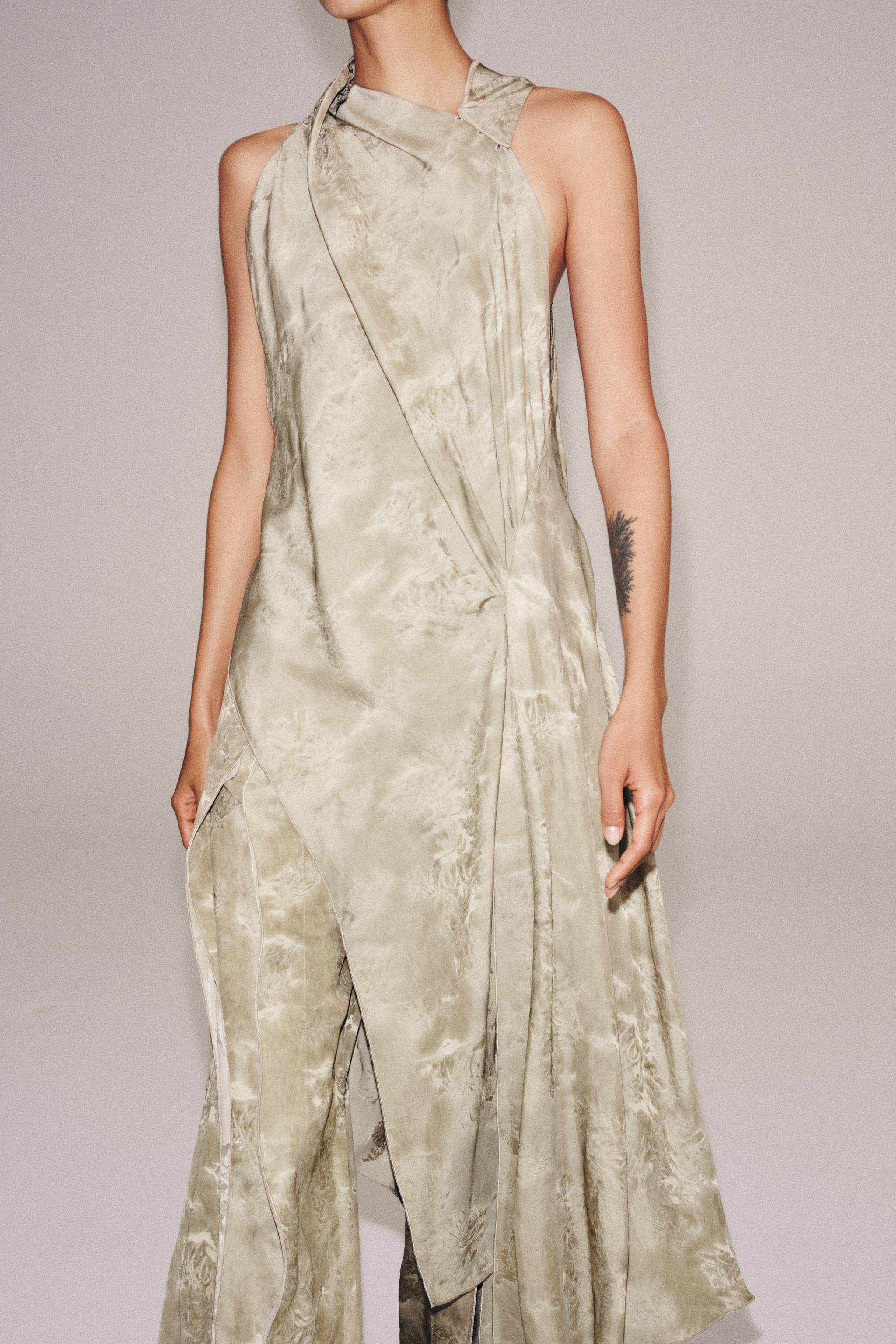 TOP ASIMMETRICO JACQUARD ZW COLLECTION | Zara IT