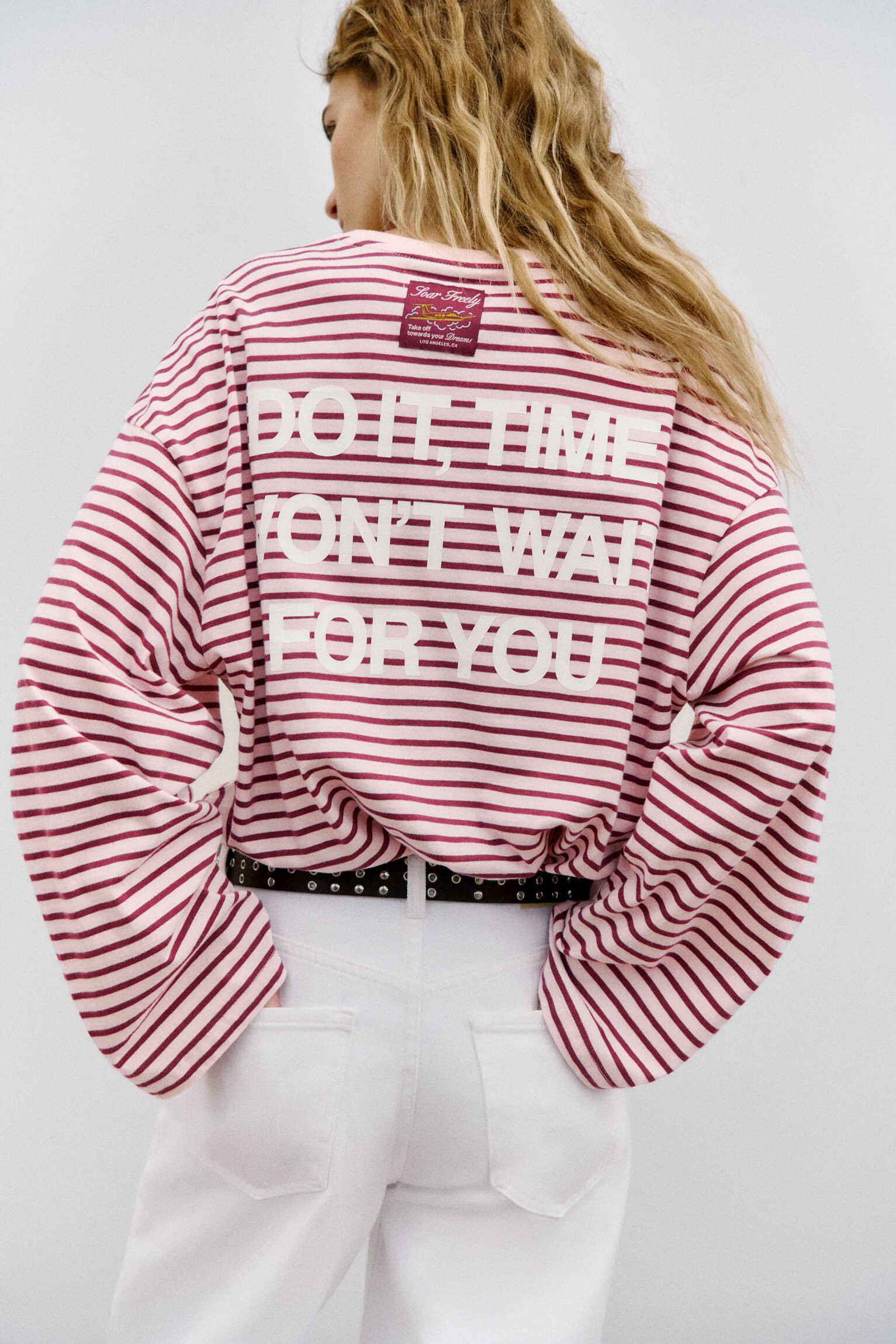 Striped text T-shirt - Pull&Bear United Kingdom | PULL and BEAR UK