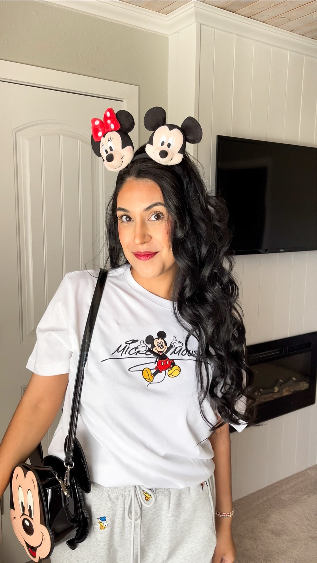 THE EMBROIDERED SWEATPANTS 😍

#LTKootd #LTKTravel #LTKActive