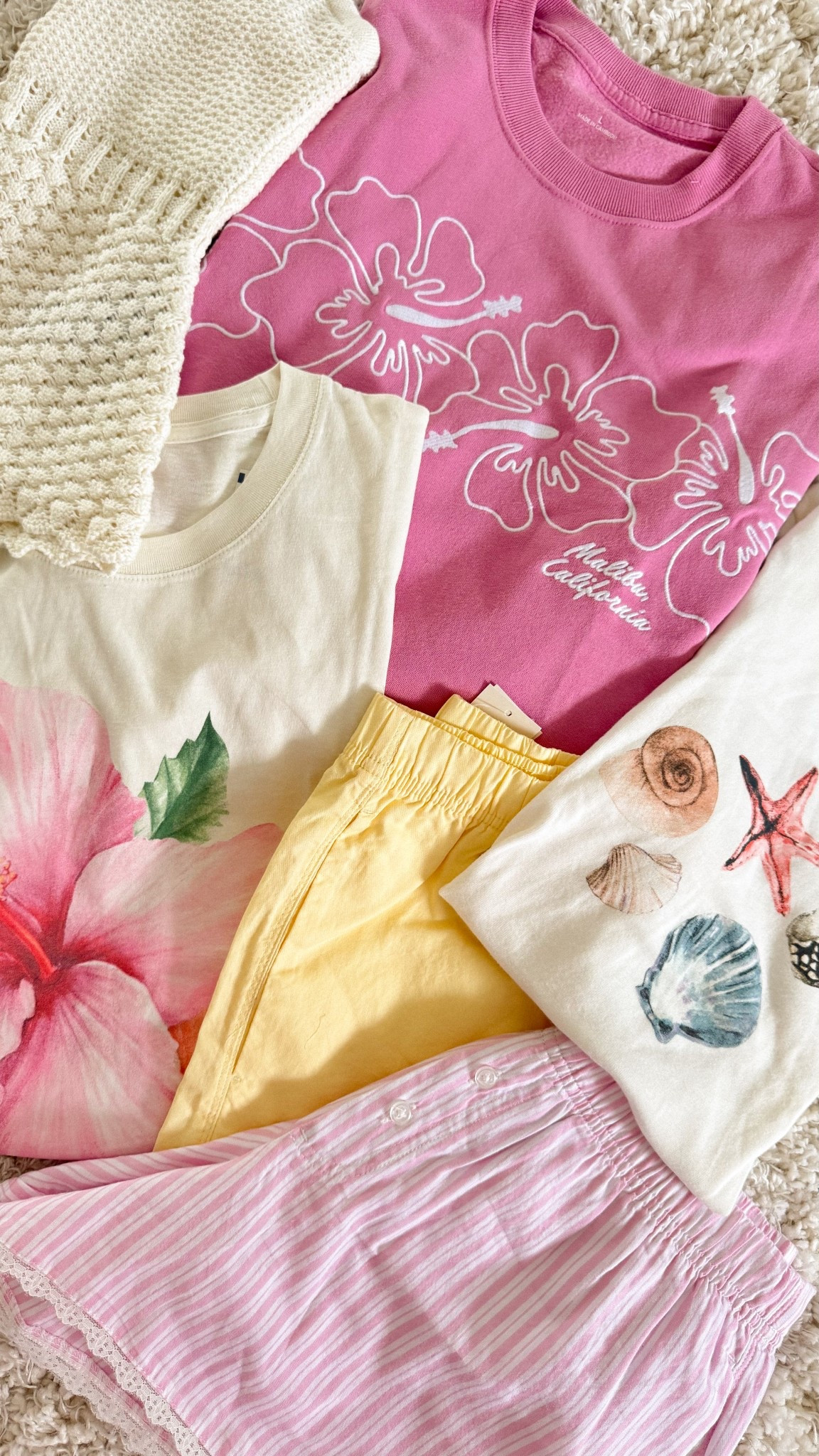 my recent order from hollister!!! ☀️🌺🐚 #hollister #hollisterhaul #vacationvibes #springbreak #summeroutfits 