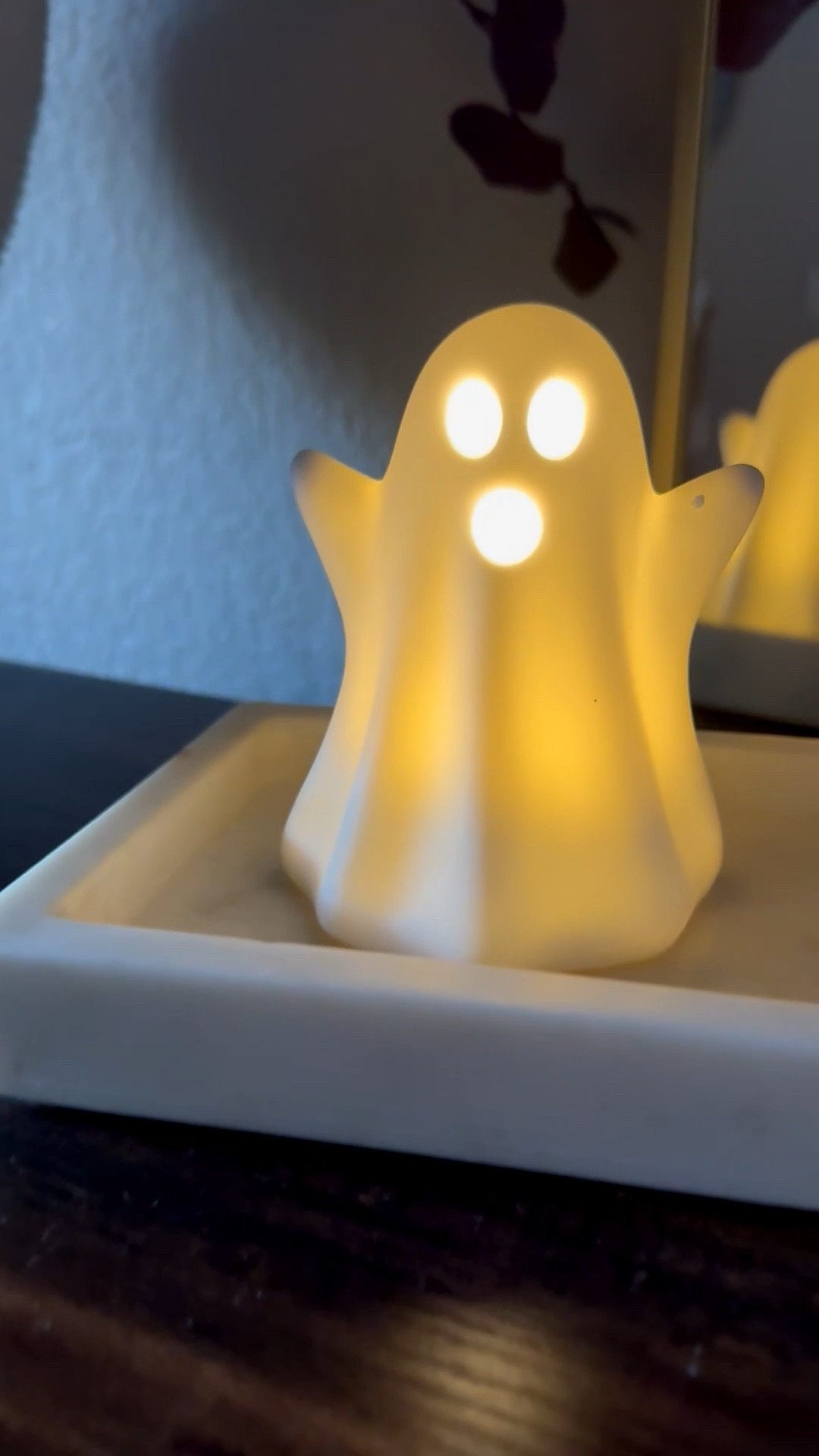 My ceramic ghosts are on sale! It was my favorite purchase from last year and they are $15 off right now! They add such a cute/ spooky vibe to your decor. 

#LTKHome #LTKSeasonal #LTKFallSale