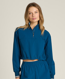 Davenport Woven Popover | Wilson Sporting Goods