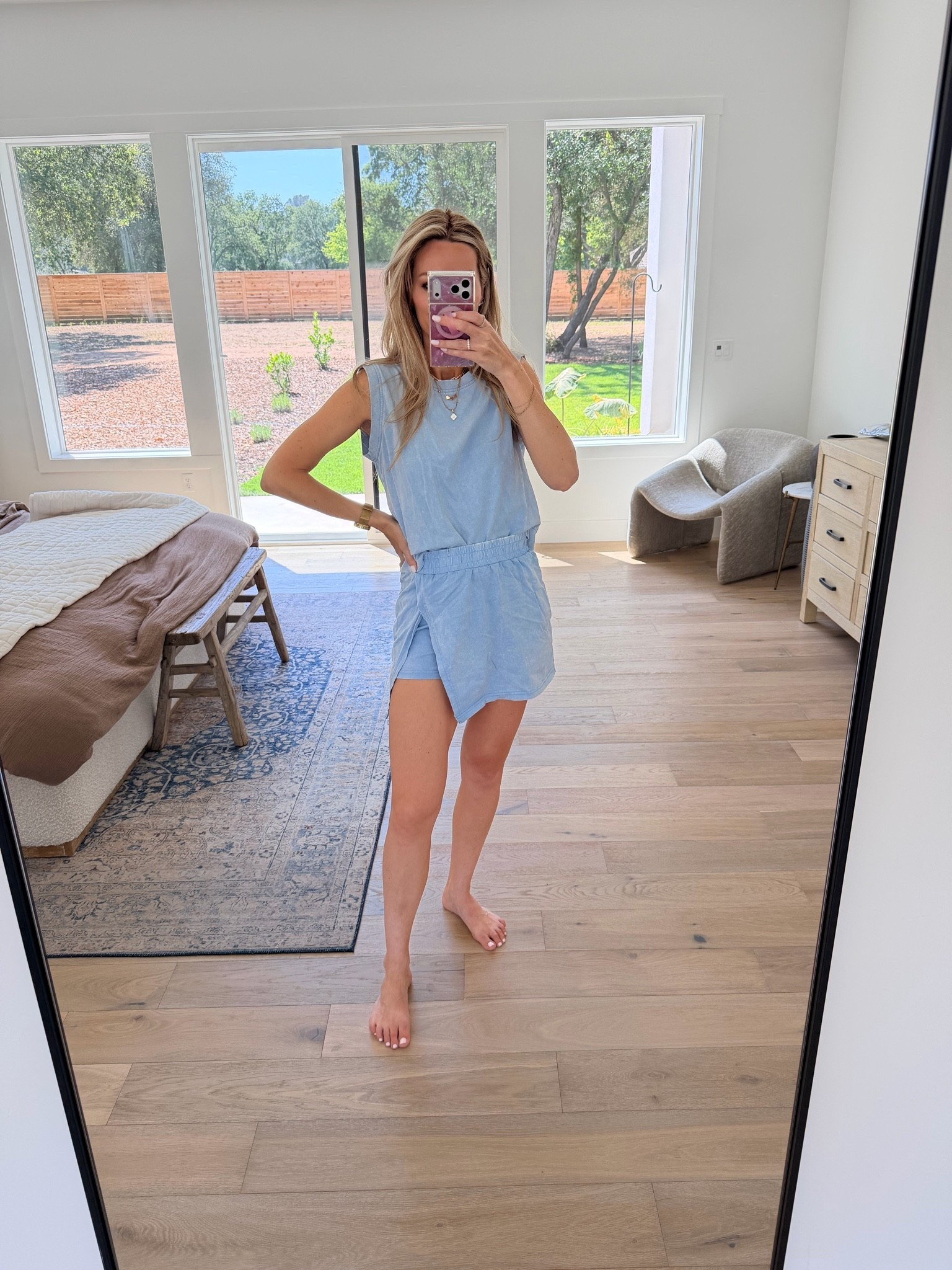 One of the easiest Amazon outfits. Look for less set