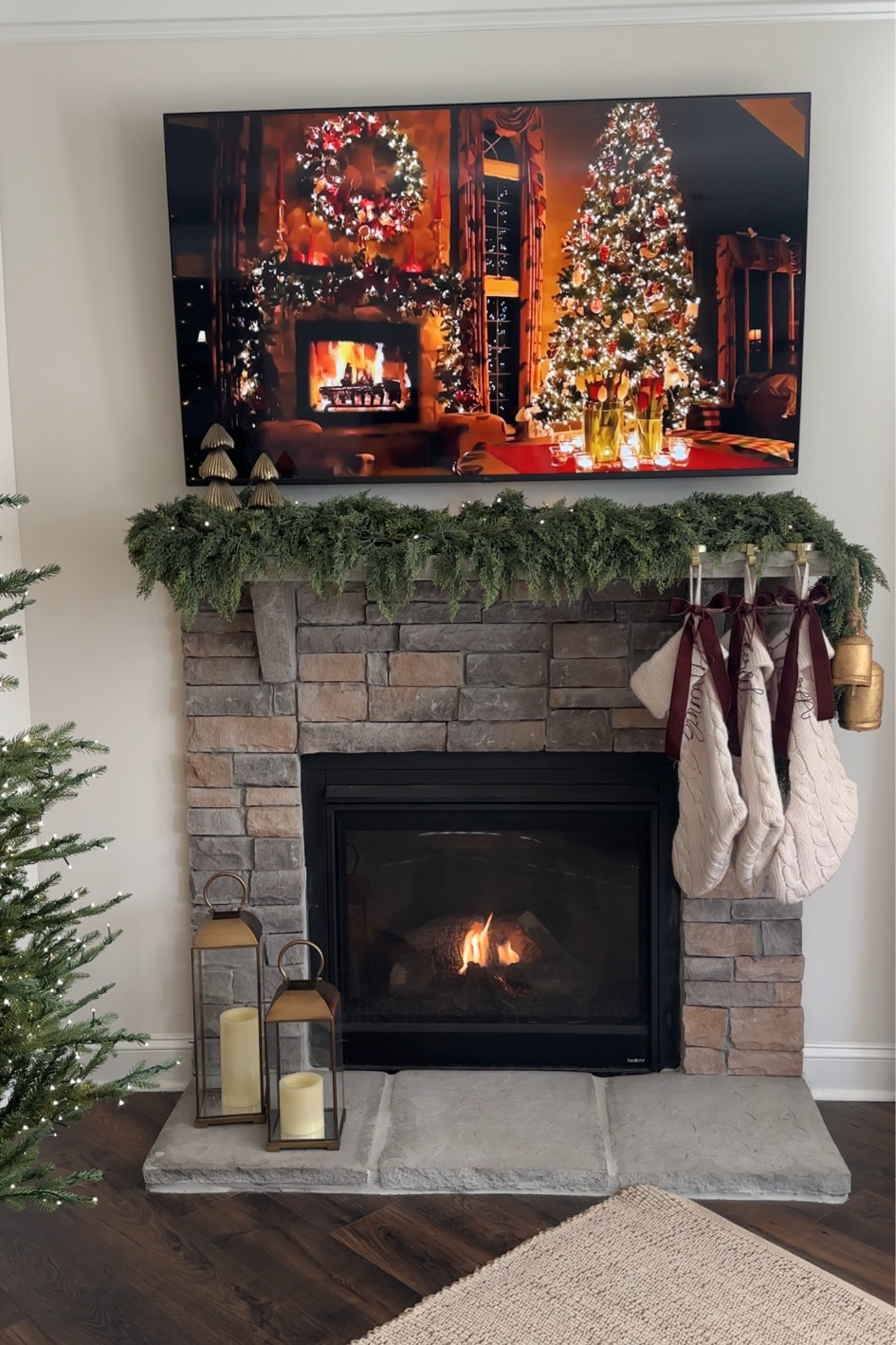 Christmas mantel decor 

#LTKHome #LTKHoliday