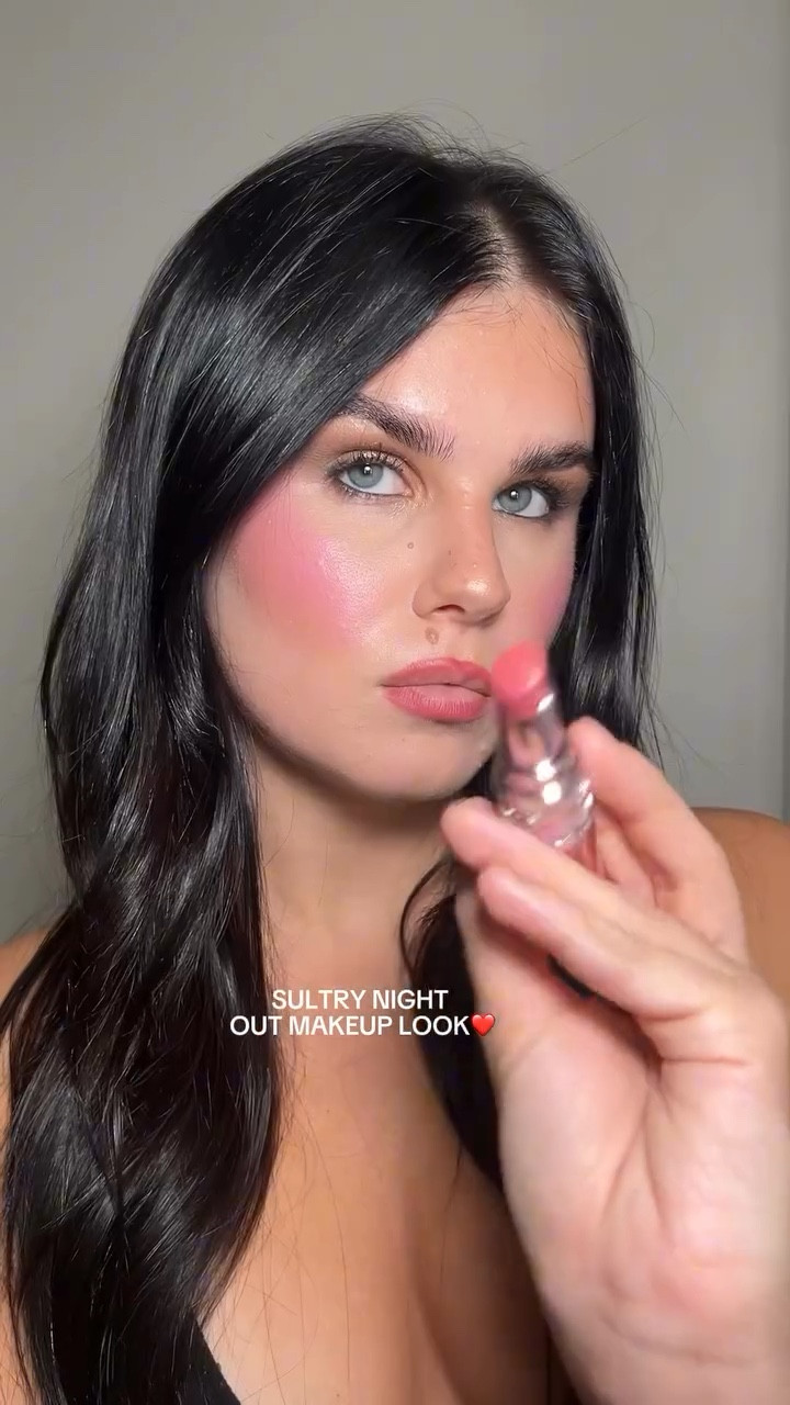 🤎

•
•
•
•
• @iliabeauty @hourglasscosmetics @yslbeauty @hudabeauty @patricktabeauty @makeupbymario 

#nightoutmakeup #grwm #makeup #makeupreels #explorepage #pinterest #sultrymakeup

#LTKBeauty #LTKStyleTip