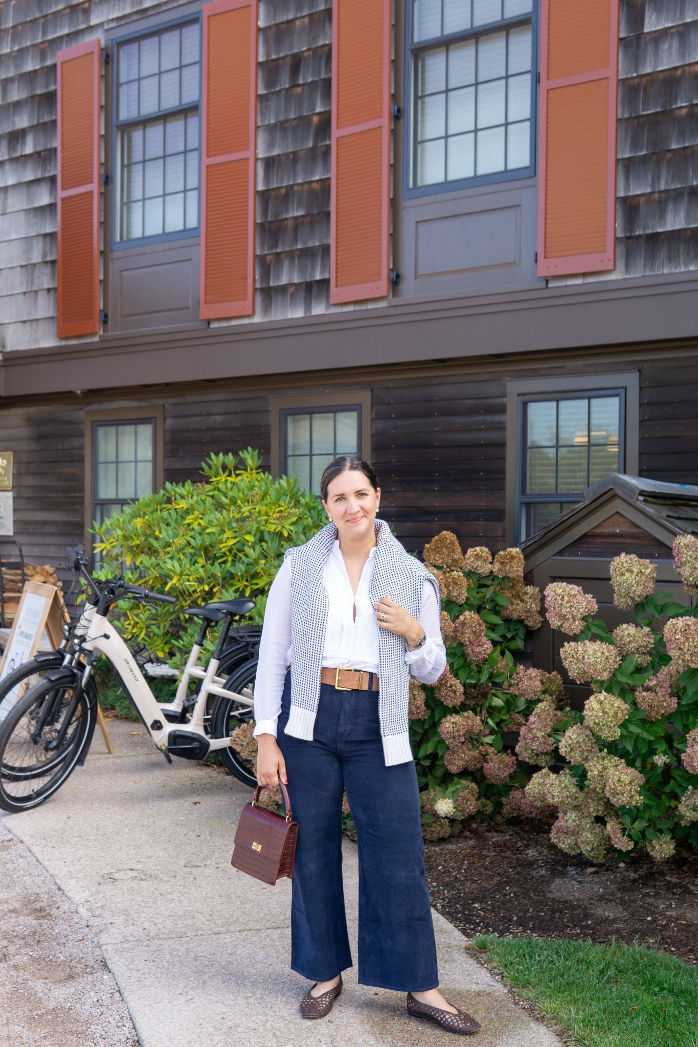 We’re back in my favorite place and I’m ready for Fall! 🍂

On the blog, I share what the Weekapaug Inn has to offer during this time of year. A new season means so much to explore along the Rhode Island coast. 🌊

#LTKMidsize #LTKFindsUnder100 #LTKSeasonal