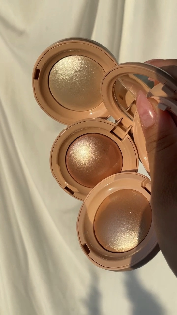 My latest @Sephora Haul.

@makeupbymario Moisture Glow Lip Color. If you know me, You know I love all things Glossy & Plumping  👄
@glowrecipe Watermelow Glow Niacinamide Dew Drops. Originally got the regular size but also ordered the jumbo before the @sephora sale ended because they’re soooo 🔥Glass Skin is a yes for me.
@rarebeauty positive Light Liquid Luminizers (Originally got one for @aaliyah.jordyn13 and fell in love so had to get a few for myself. so 💣)
@rarebeauty Positive Light Silky Touch Highlighters (Already own Enlighten but had to cop another 3 colors for my kit!)

Anyone else love when they get new make-up? Lmk which is your fav in the comments 💄

Linked all these items in my LTK shop linked in bio.

#motd #makeupoftheday #sephora #sephorasale #sephorahaul #makeuphaul #beautyblogger #beautyinfluencer #ltkbeauty #ltkfind #ltkblogger #mua #bayareamua 

#LTKsalealert #LTKFind #LTKbeauty