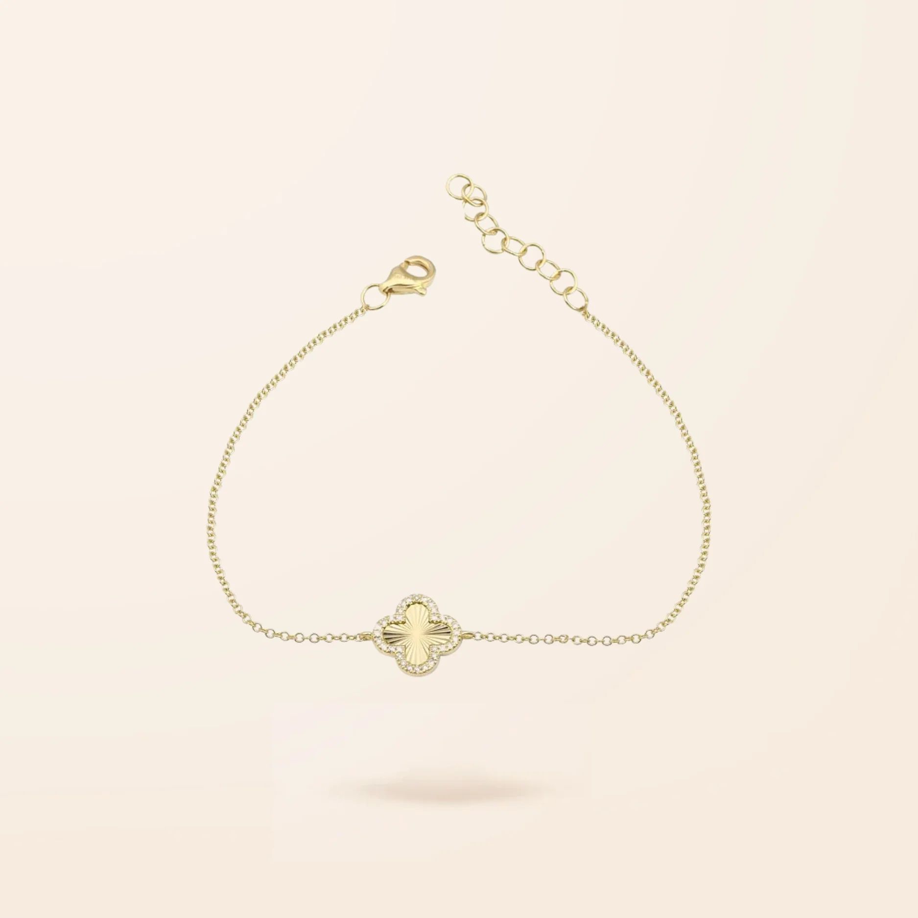 14K Gold Fluted Diamond Clover Bracelet | Van Der Hout Jewelry