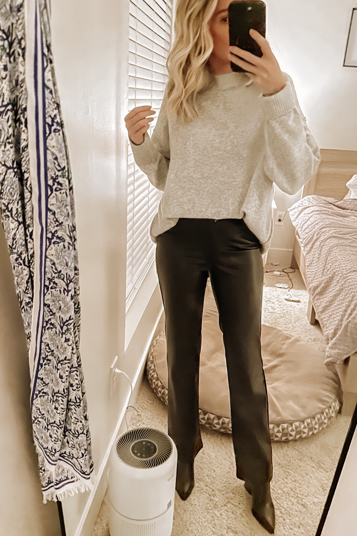 thanksgiving outfit 
Holiday outfit 
Winter 
Leather pants 
Grey sweater 
Abercrombie 
Aerie 
Zara


#LTKCyberWeek #LTKfindsunder100 #LTKshoecrush