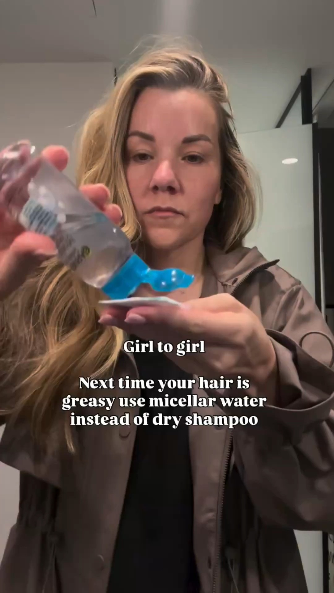 Girl to girl - keep this beauty hack in your back pocket. A little micellar water on a cotton pad can freshen greasy roots fast when you don’t have time to wash your hair. Save this for your next bad hair day. ✨