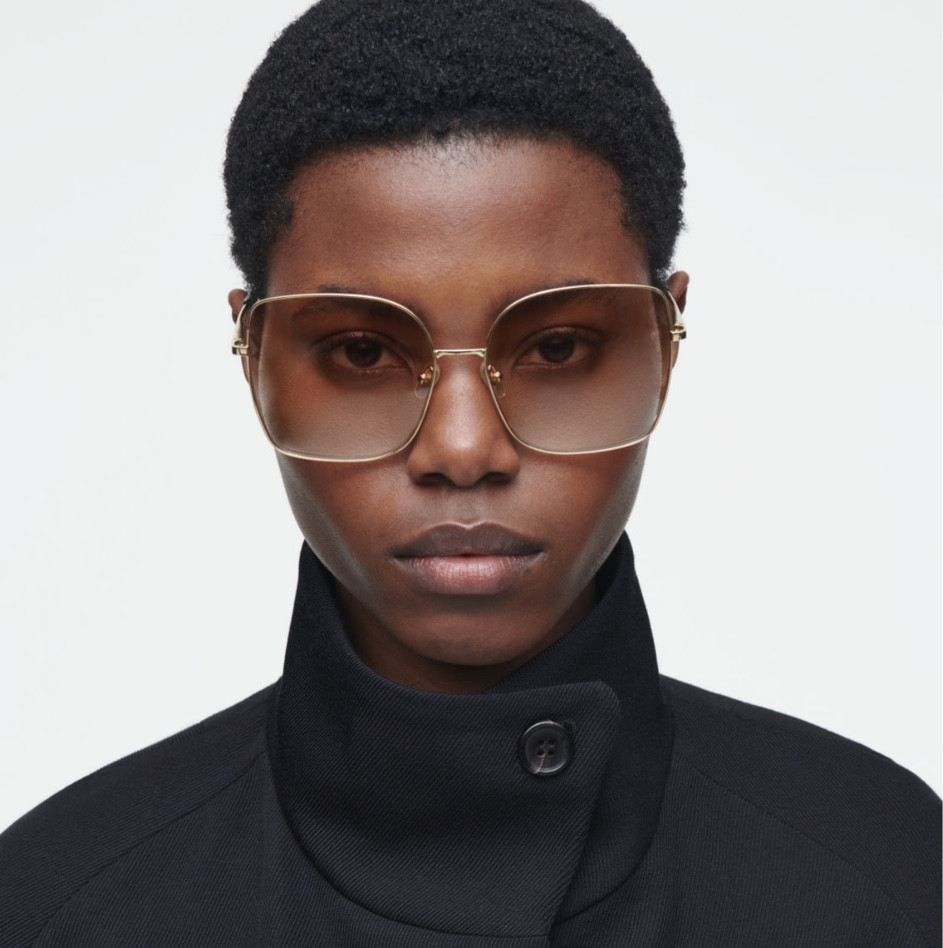 COS × LINDA FARROW

GLEAM SUNGLASSES - SQUARE

Introducing the LINDA FARROW spring summer 2025 collaboration: new expressions of nostalgic styles that embody a creative spirit – a meeting of timeless and contemporary. Sculpted in an oversized shape with subtle cat-eye flicks, the Gleam sunglasses have gold-tone wire frames that outline pink gradient lenses and are finished with tortoiseshell tips.

#LTKStyleTip #LTKWorkwear #LTKTravel