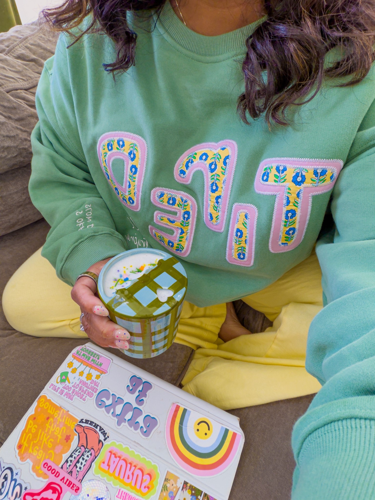 happy morning vibes 🌸🌈✨ love my mug for the mornings!

#LTKHome #LTKmomlife