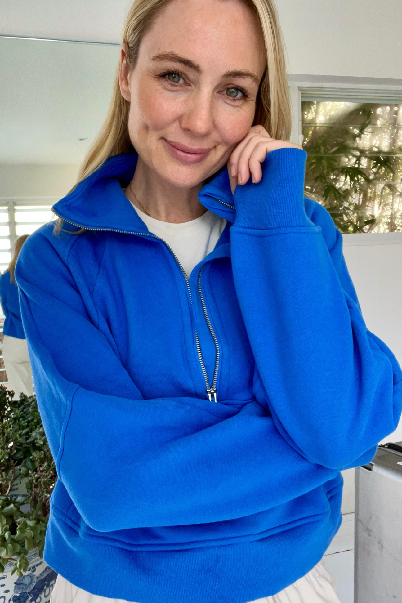 I love this jumper so much, I have it in 3 colours. Blue, black and beige! It just works with everything! Activewear, loungewear, jeans, shorts and skorts…wearing an XS/S 

#LTKfitness #LTKaustralia #LTKover40