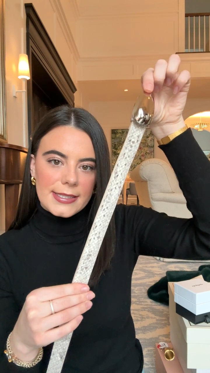 Little Heaven Mayhem haul! I received lots of items for Christmas! We purchased most of these items during their Black Friday sale!! They are having another big sale this week - 50% off the site! Linking the items I have!! Great time to get a little gift for yourself! 