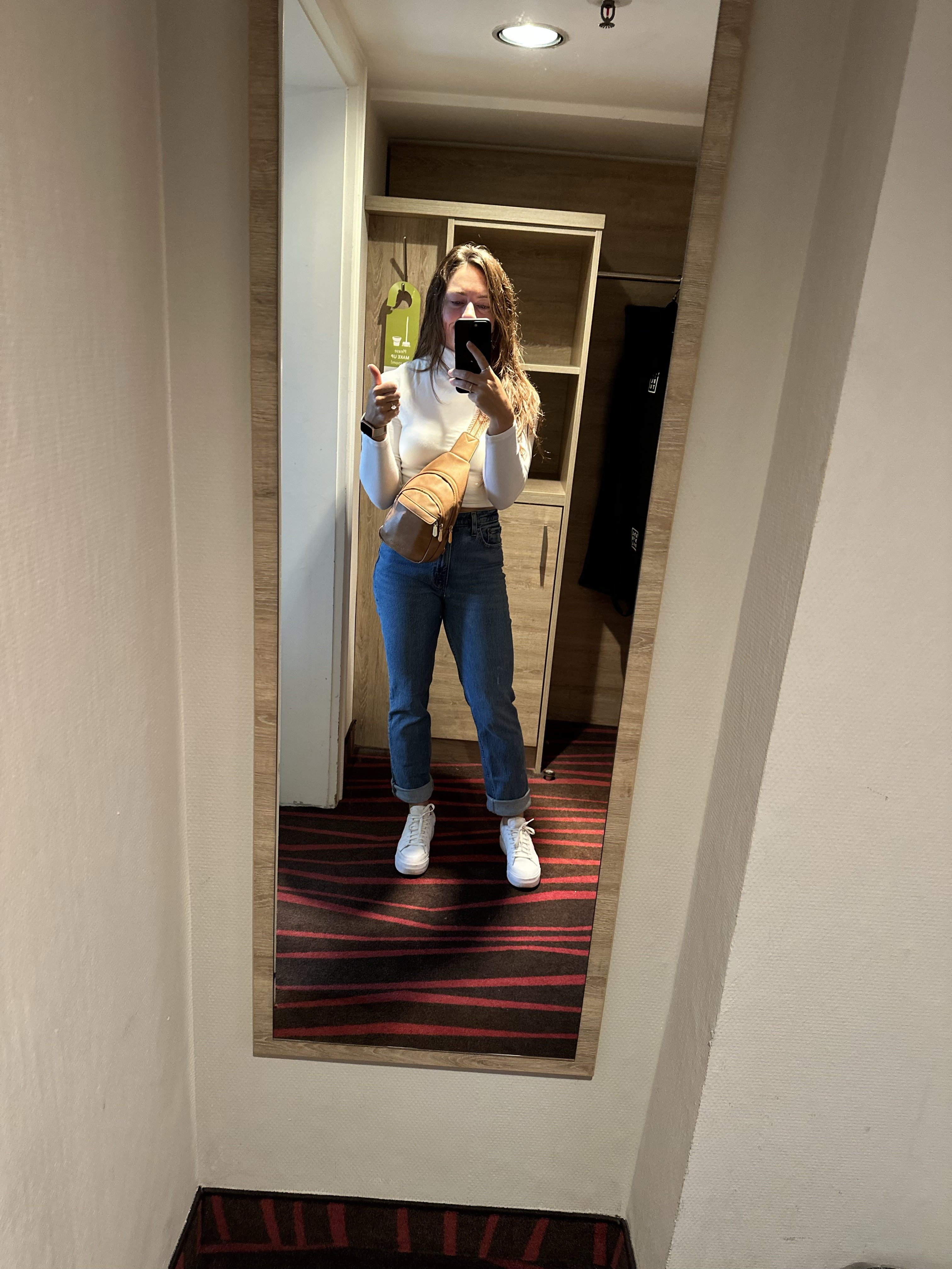 hotel selfies in munich 🇩🇪

#LTKSeasonal #LTKTravel #LTKFindsUnder50