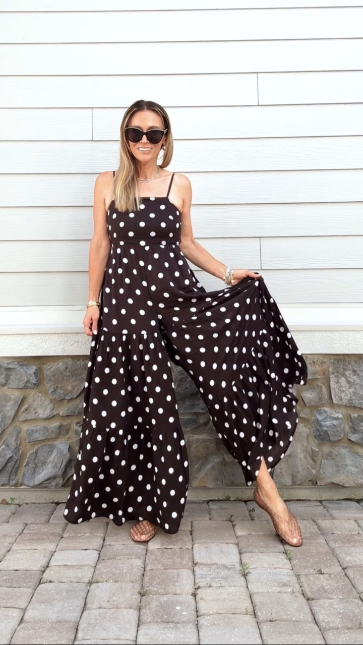 This is the outfit you need if you want to look like you put in effort but really only had five minutes to get dressed. The open back makes it feel elevated, the polka dots are trending again, the length works on petites, and the wrinkle resistant fabric makes it perfect for travel, mom life, and everyday summer plans.

comment SHOP for links + sizing

@americaneagle @aerie #summeroutfit #traveloutfit #ltkstyletip #petitestyle #petitefashion