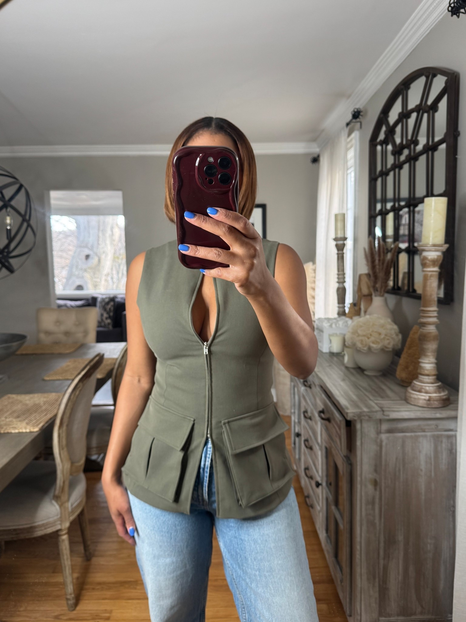 Great Layering Vest


#LTKSeasonal #LTKFindsUnder100