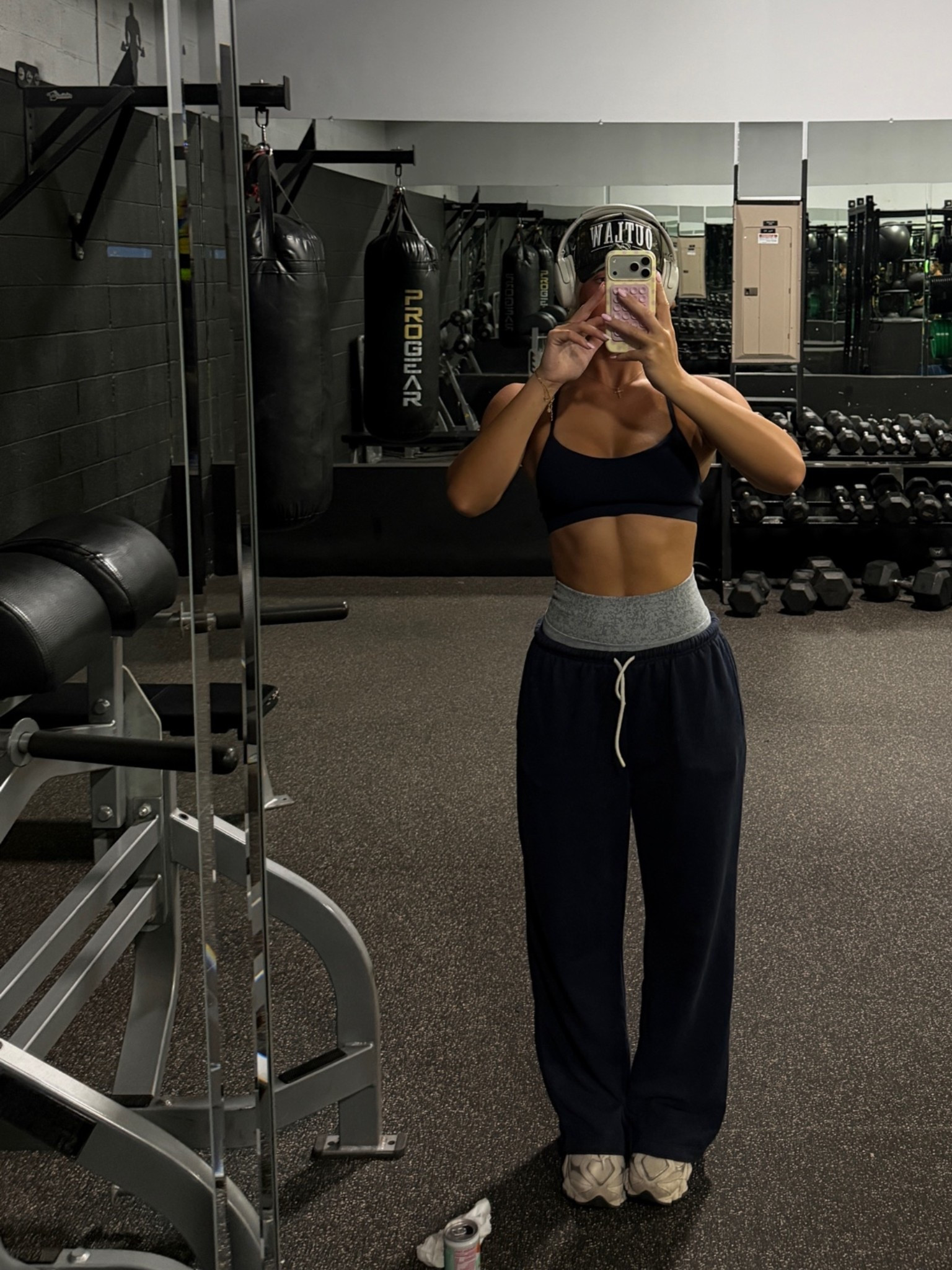 Rainy am in the gym

#LTKgrwm #LTKootd #LTKfitnessgoals