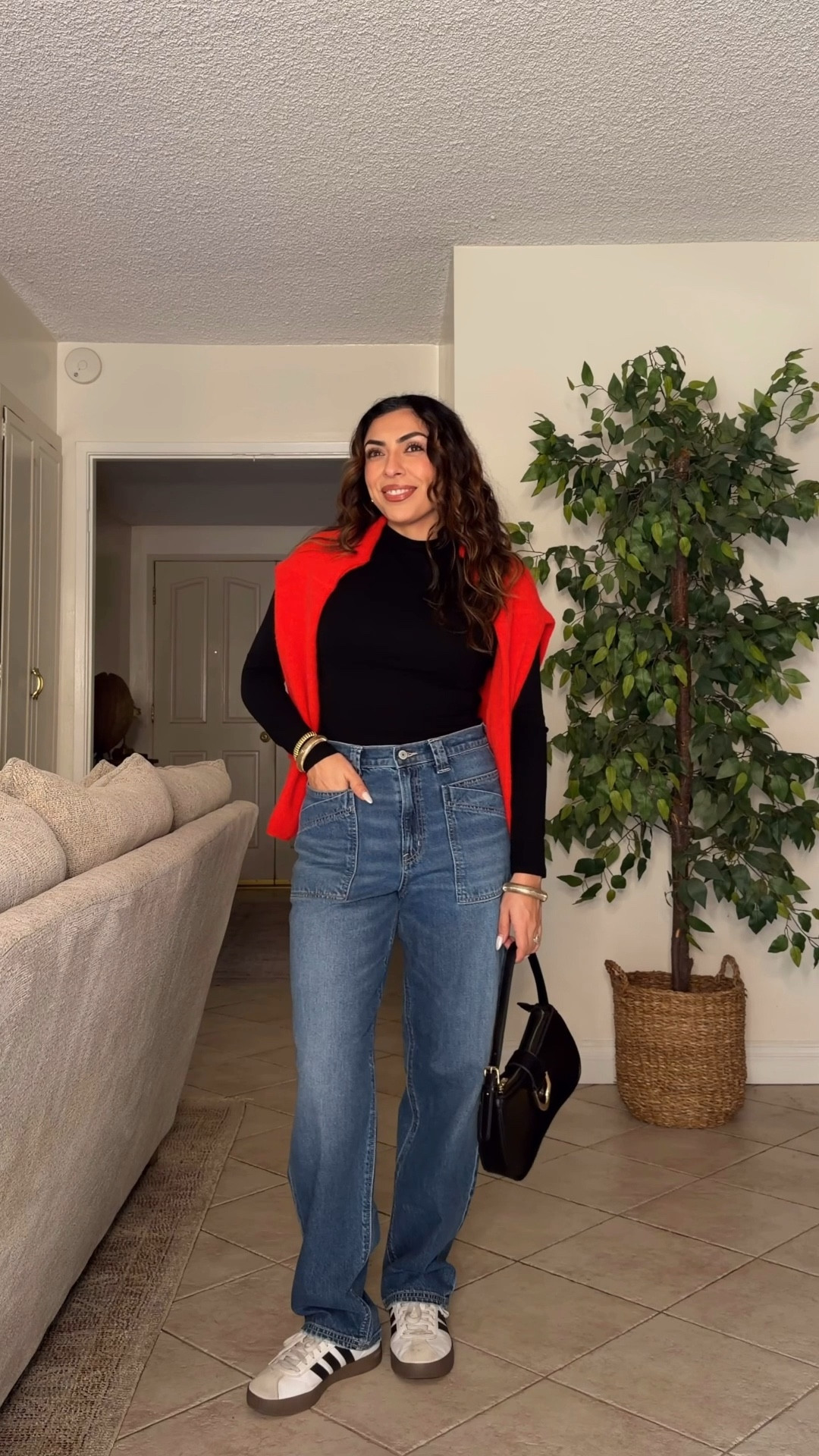 baggy straight denim styled 2 ways 
—


#LTKMidsize #LTKFindsUnder50 #LTKFindsUnder100