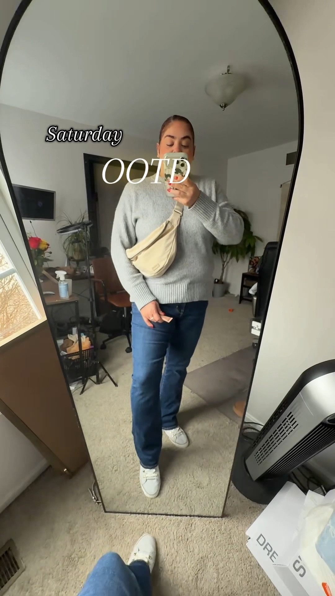 OOTD . Casual wear for Saturday errands. 

#LTKFindsUnder50 #LTKMidsize