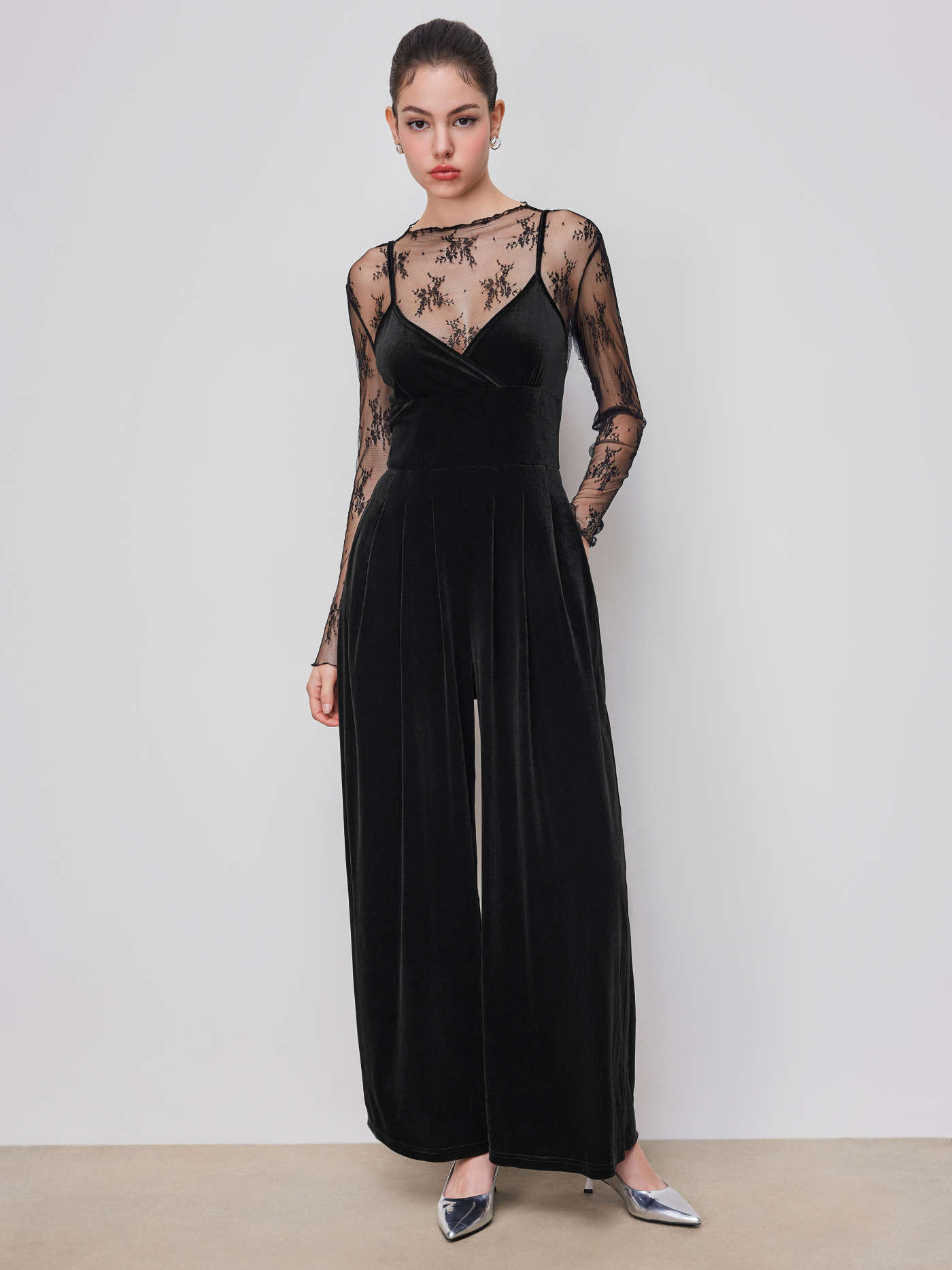 Velvet V-neck Jumpsuit & Lettuce Trim Floral Top Set | Cider