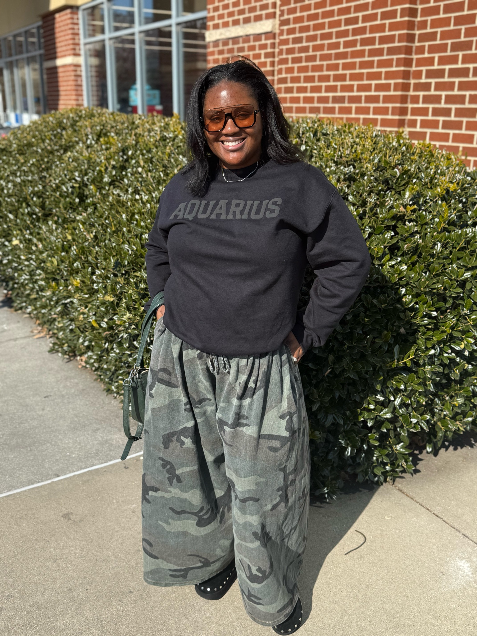 Cute && Comfy 🖤

#LTKMidsize #LTKStyleTip