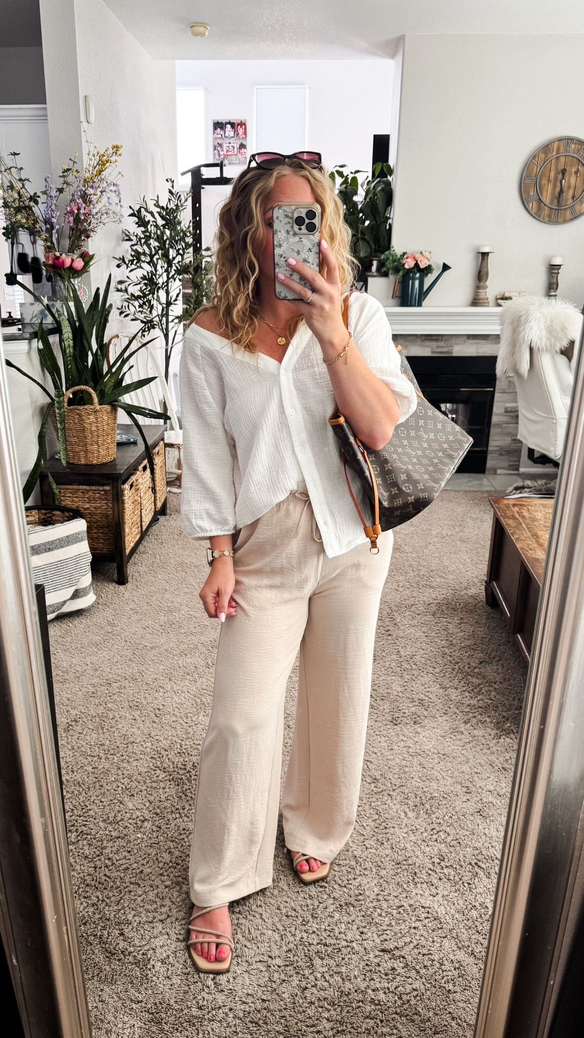 Elevated summer outfit — White cotton button down shirt, wide leg pants, tote bag and sandals






Size 6/8 summer outfit ideas, midsize summer outfit, casual summer style, effortless everyday style, Amazon fashion midsize, petite Amazon fashion, coffee run outfit, SAHM outfits for summer

#LTKootd #LTKSaleAlert #LTKPetite