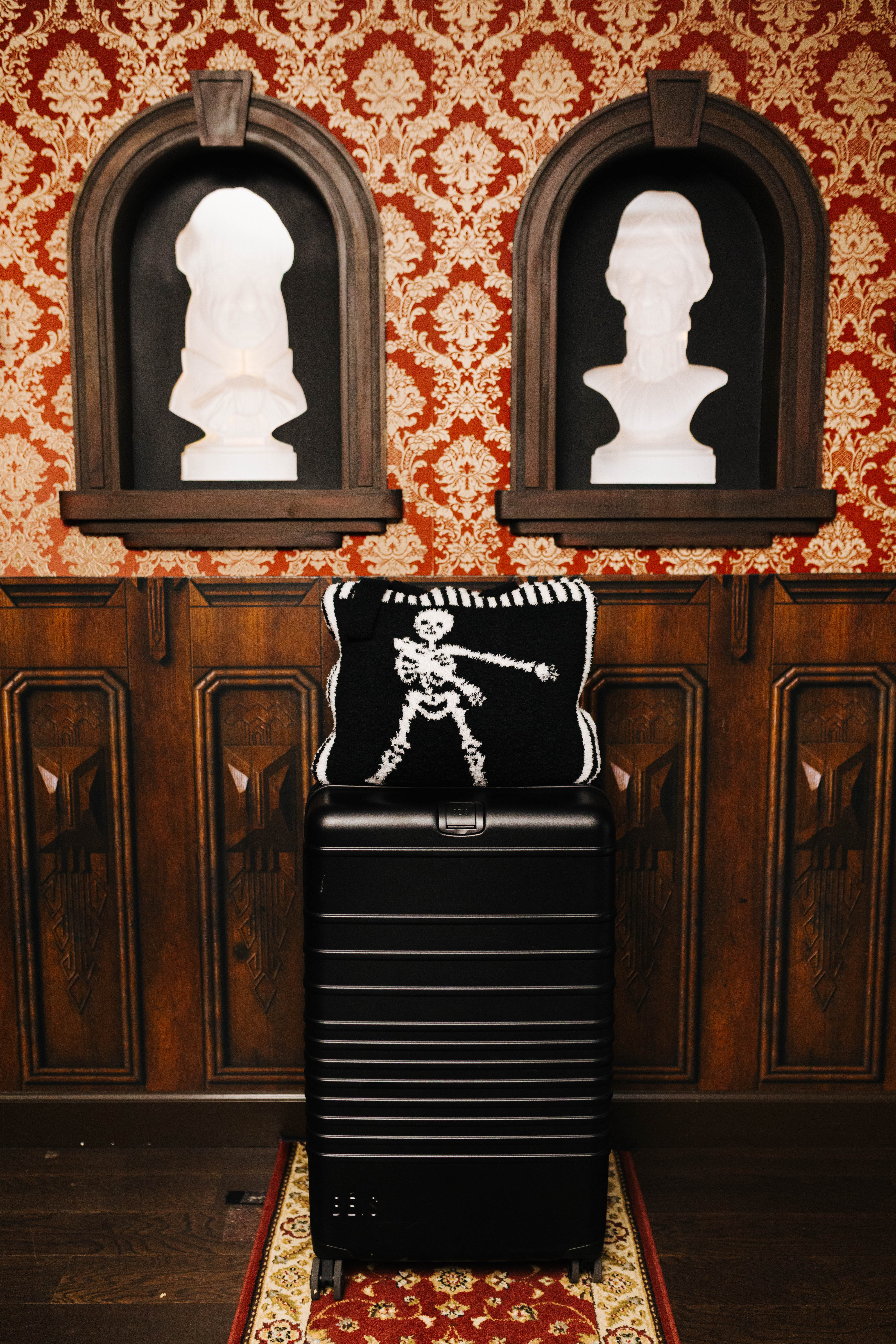 Skelly Quillow 50x60 | Staykation