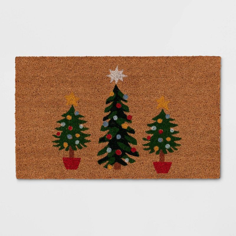 1'6"x2'6" Christmas Tree Door Mat Green - Wondershop™ | Target