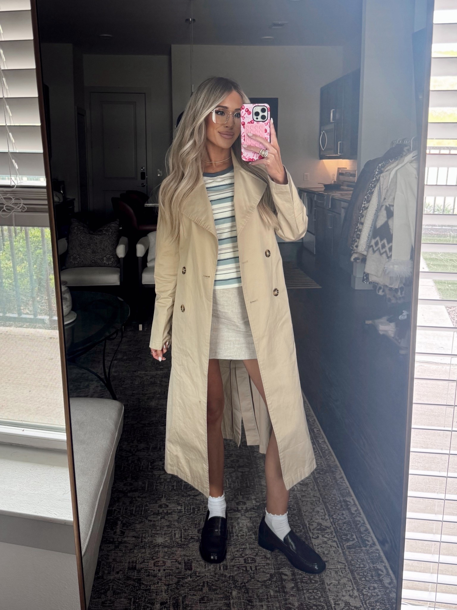 Today’s outfit! 🩵

Ootd. Style inspo. Outfit. Outfit idea. Outfit inspo. Loafers. Abercrombie. Zara shoes. Spring style. Casual outfit. Trench coat. Street style 

#LTKootd